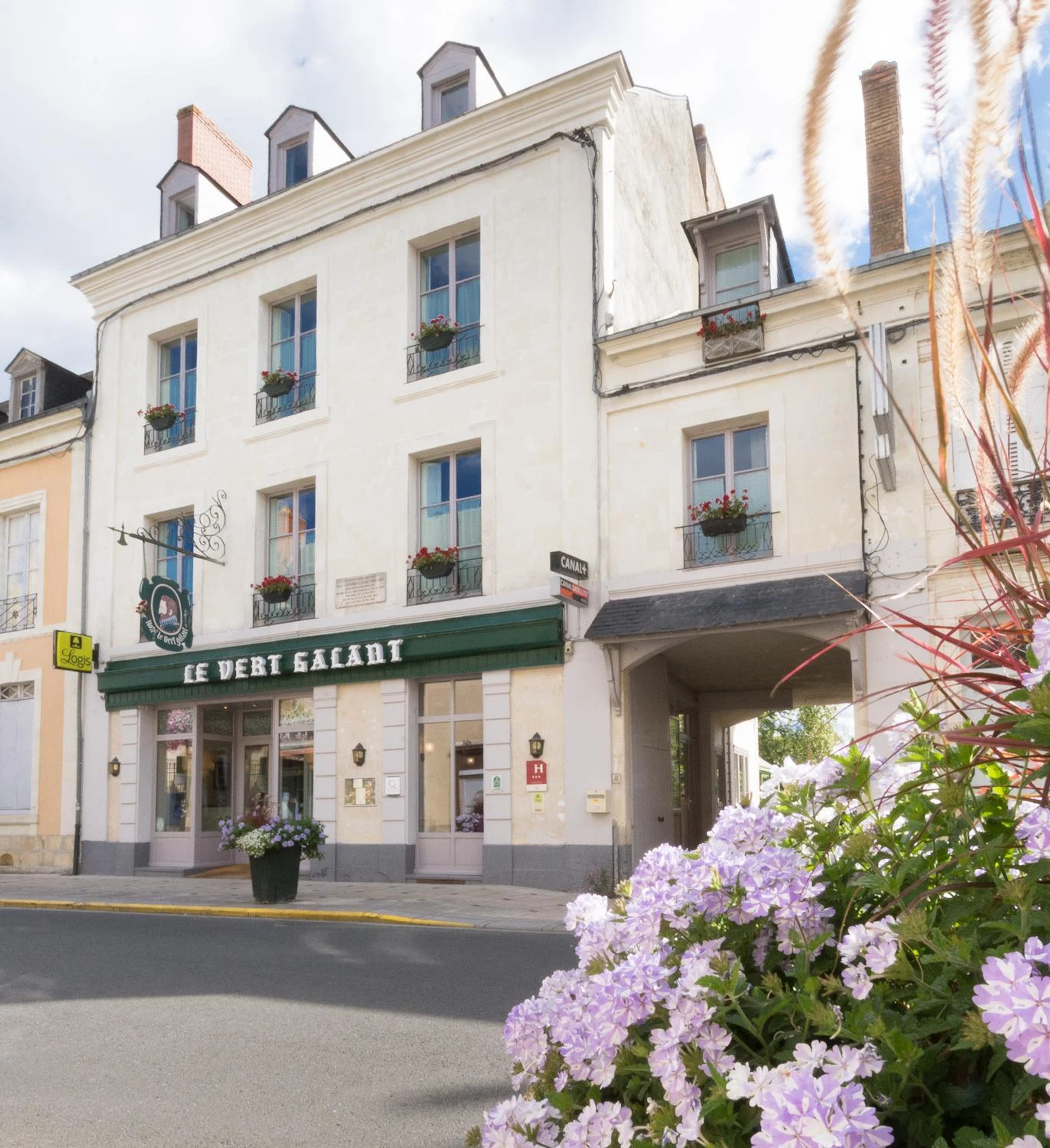 Organiser un séminaire d'entreprise : Logis Hôtel Le Vert Galant à la-fleche