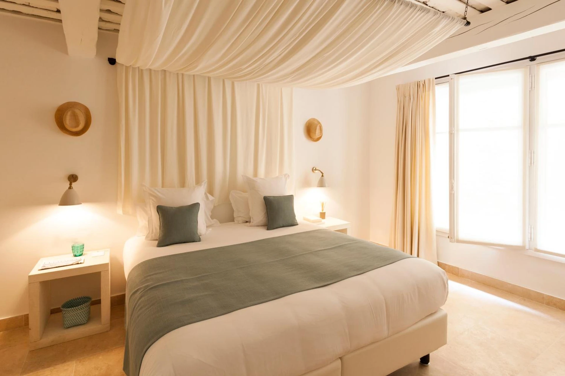 Chambre disponible pour un séminaire d'entreprise à Le Vieux Castillon - Castillon-du-Gard