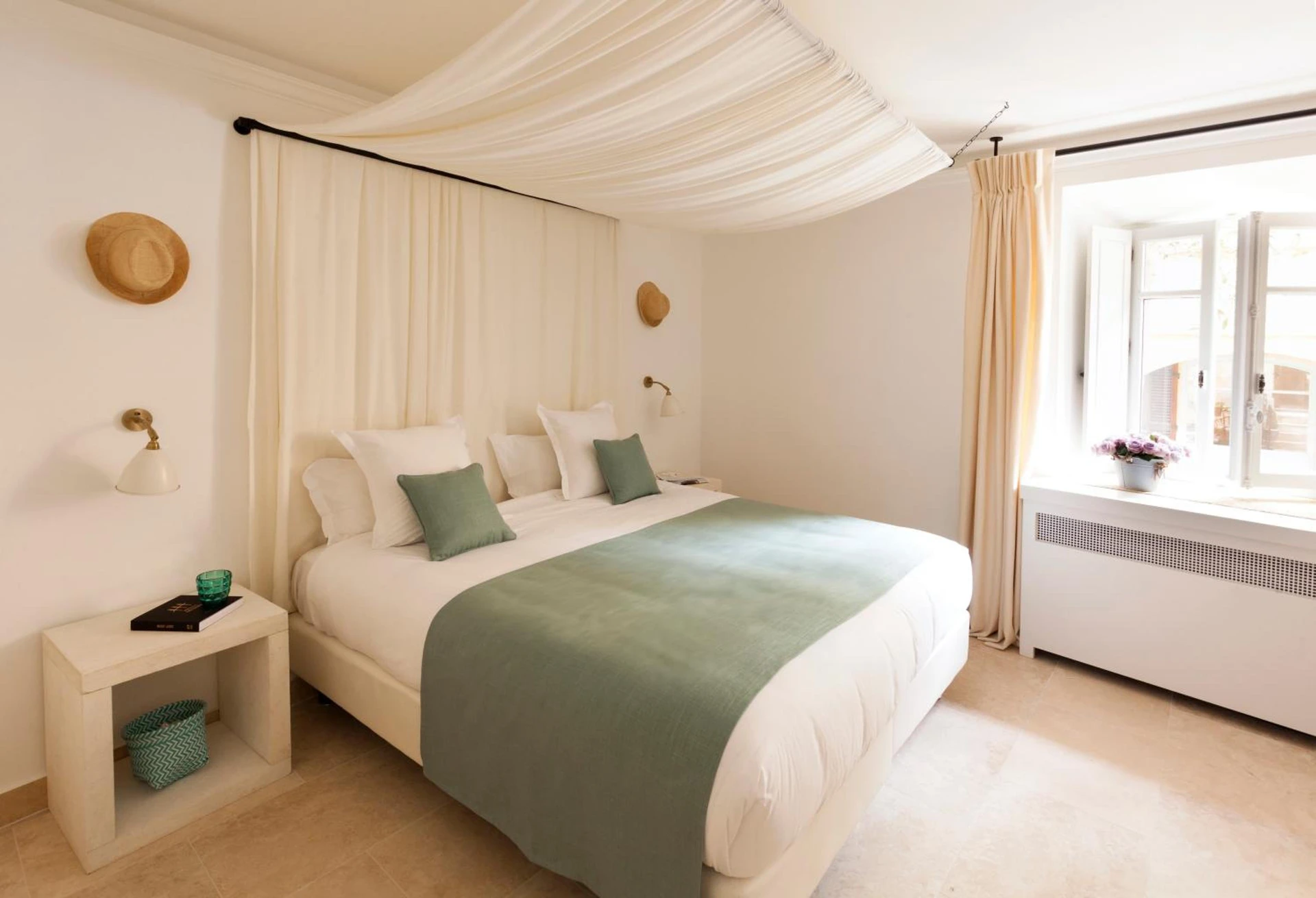 Magnifique chambre pour un séminaire d'entreprise à Le Vieux Castillon - Castillon-du-Gard
