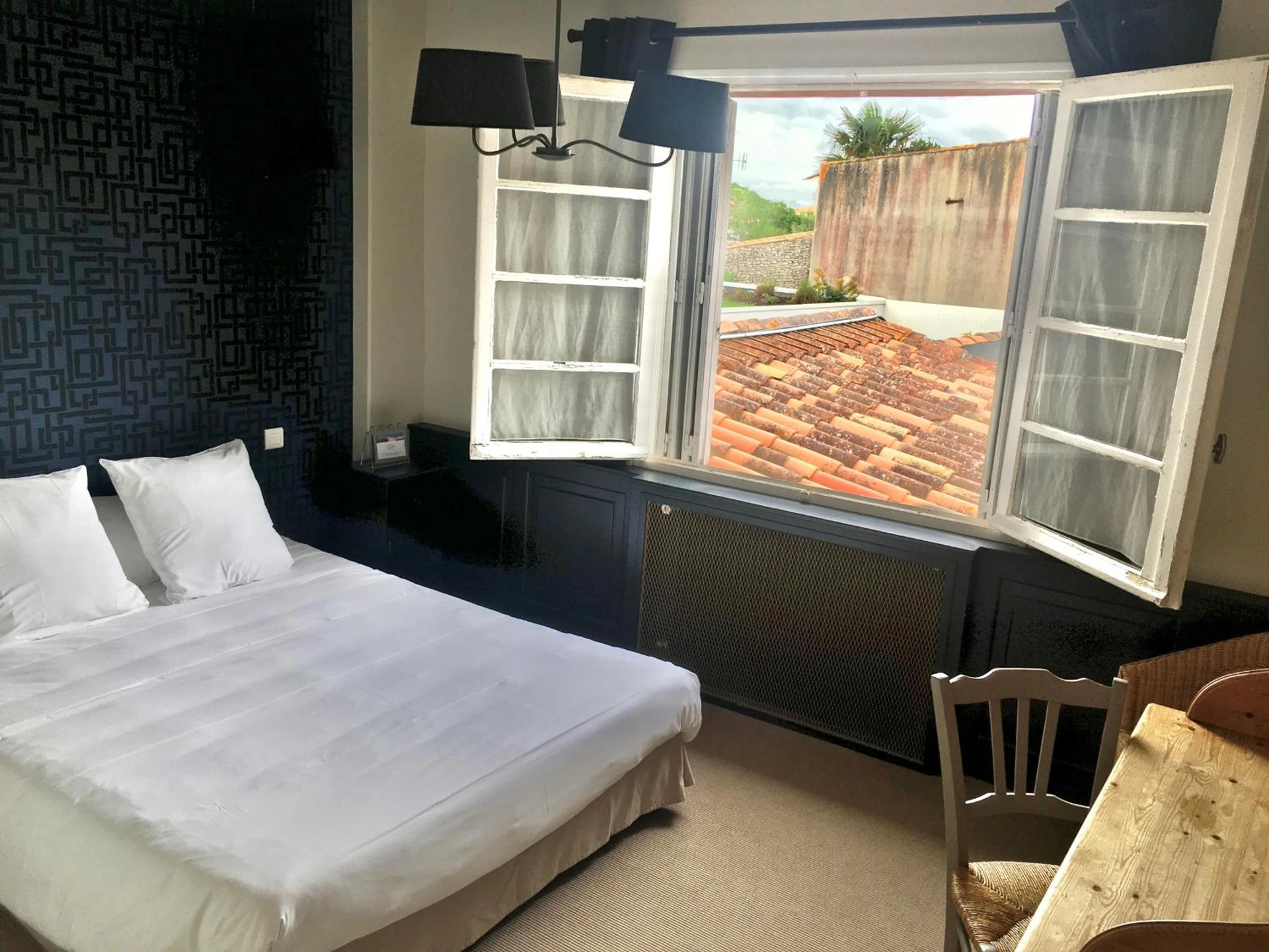 Magnifique chambre pour un séminaire d'entreprise à Hôtel Le Vieux Gréement - La Couarde-sur-Mer