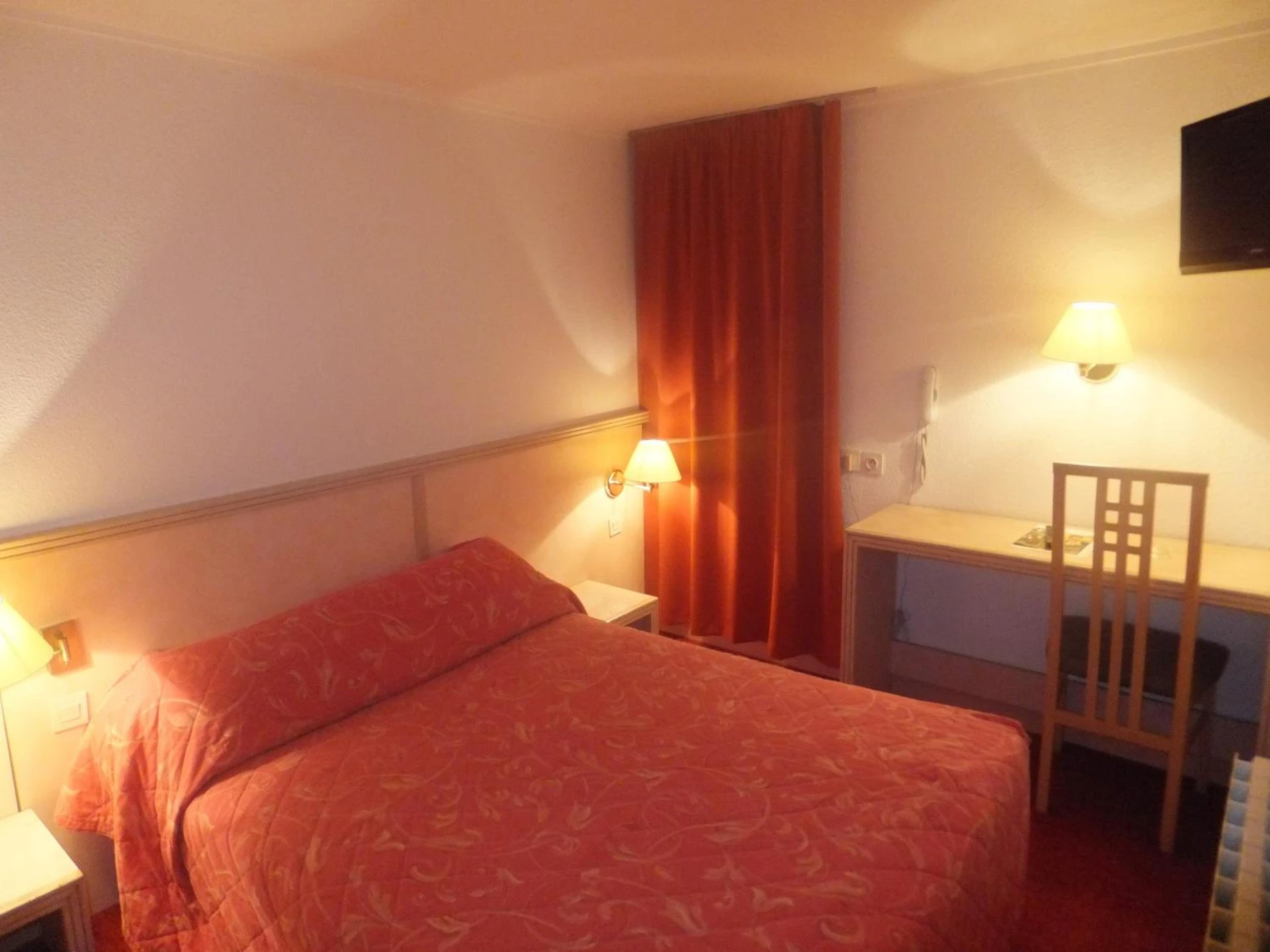 Organiser un séminaire d'entreprise : Hotel Le Village à gif-sur-yvette