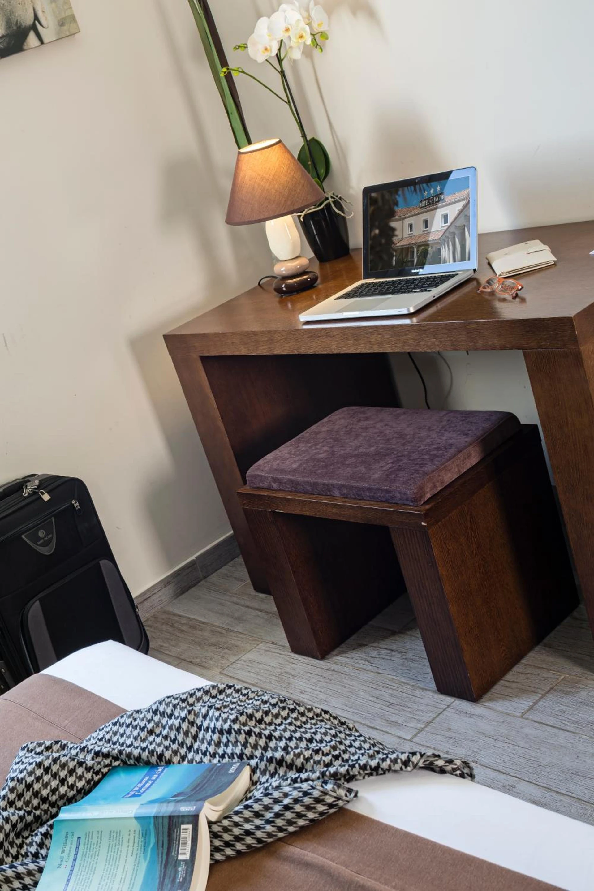 Chambre disponible pour un séminaire d'entreprise à Le Ya'Tis - Saint-Laurent-des-Arbres