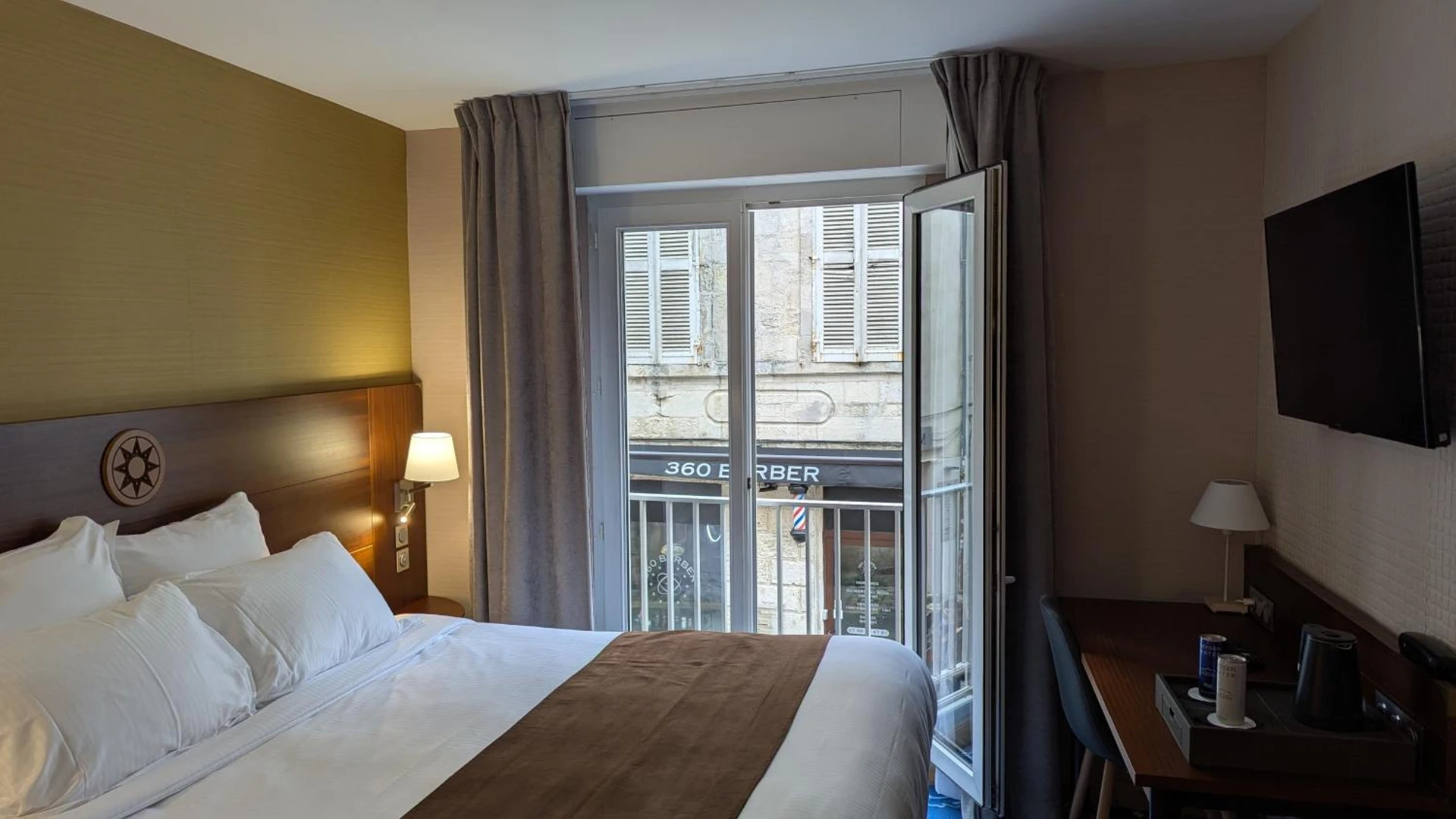 Magnifique chambre pour un séminaire d'entreprise à Hôtel Le Yachtman, The Originals Collection - La Rochelle