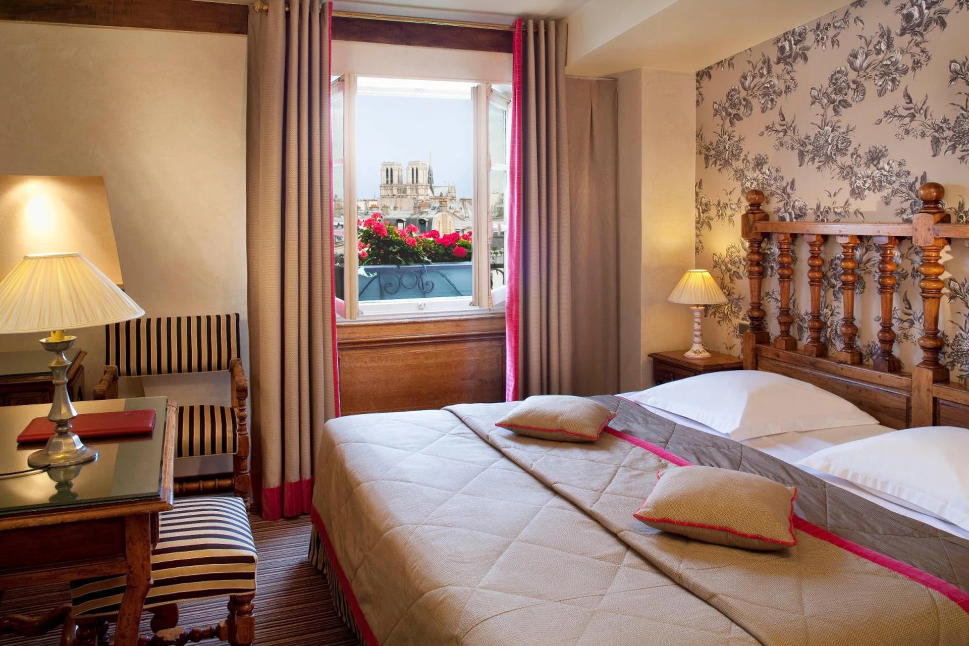 Chambre disponible pour un séminaire d'entreprise à Hotel Left Bank Saint Germain - Paris