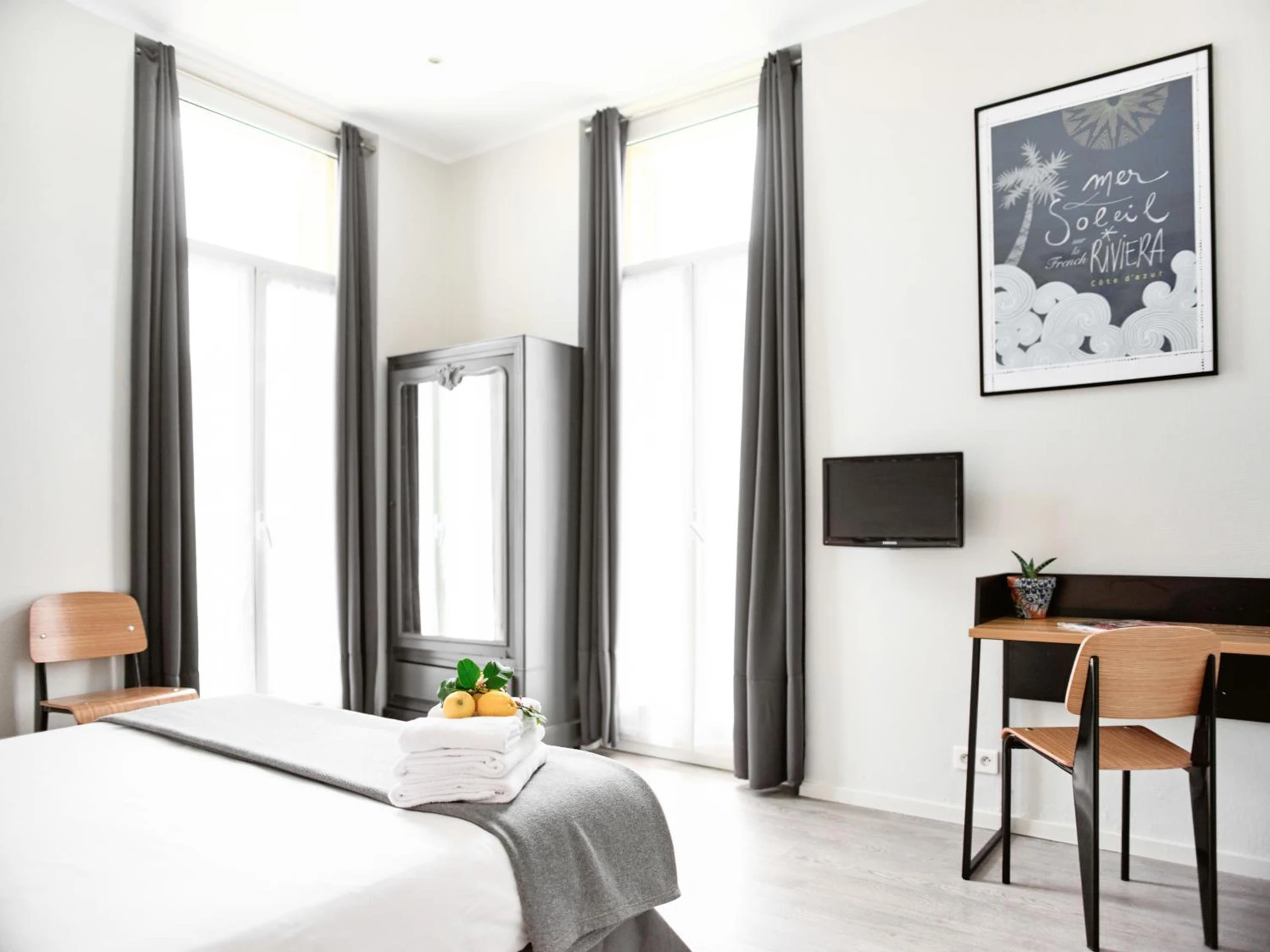 Chambre disponible pour un séminaire d'entreprise à Hotel Lemon - Menton