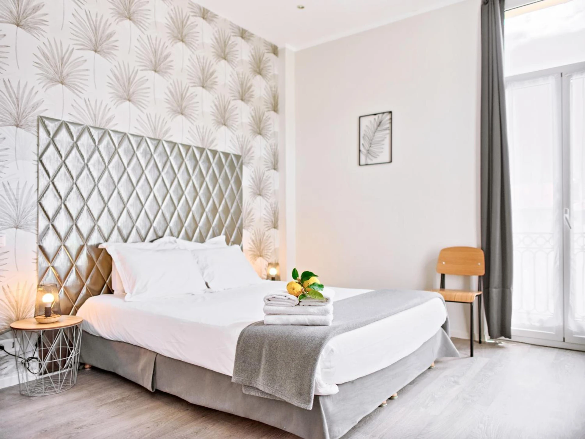 Chambre disponible pour un séminaire d'entreprise à Hotel Lemon - Menton