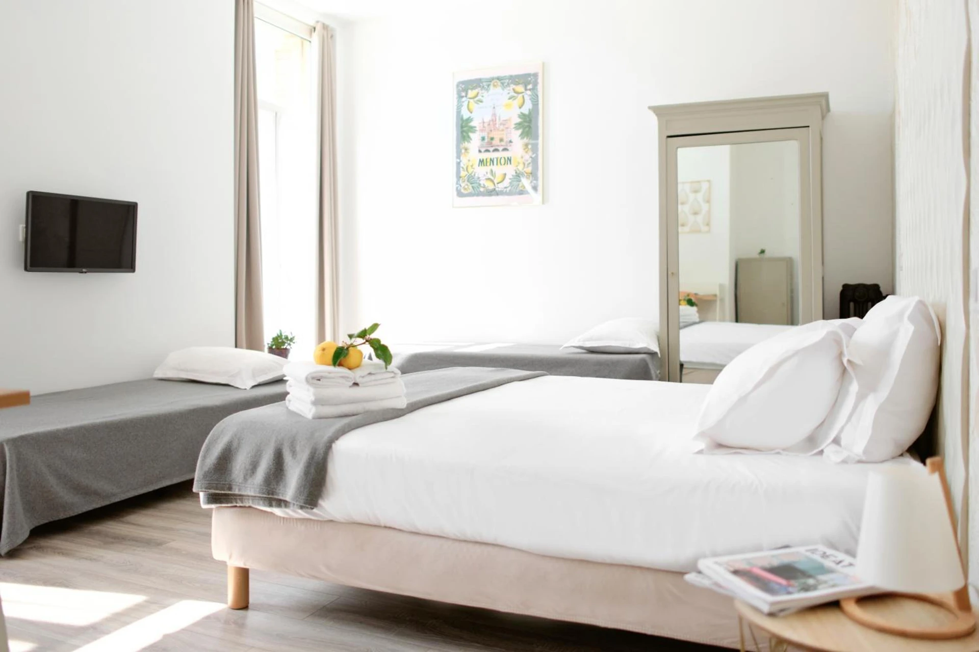 Magnifique chambre pour un séminaire d'entreprise à Hotel Lemon - Menton