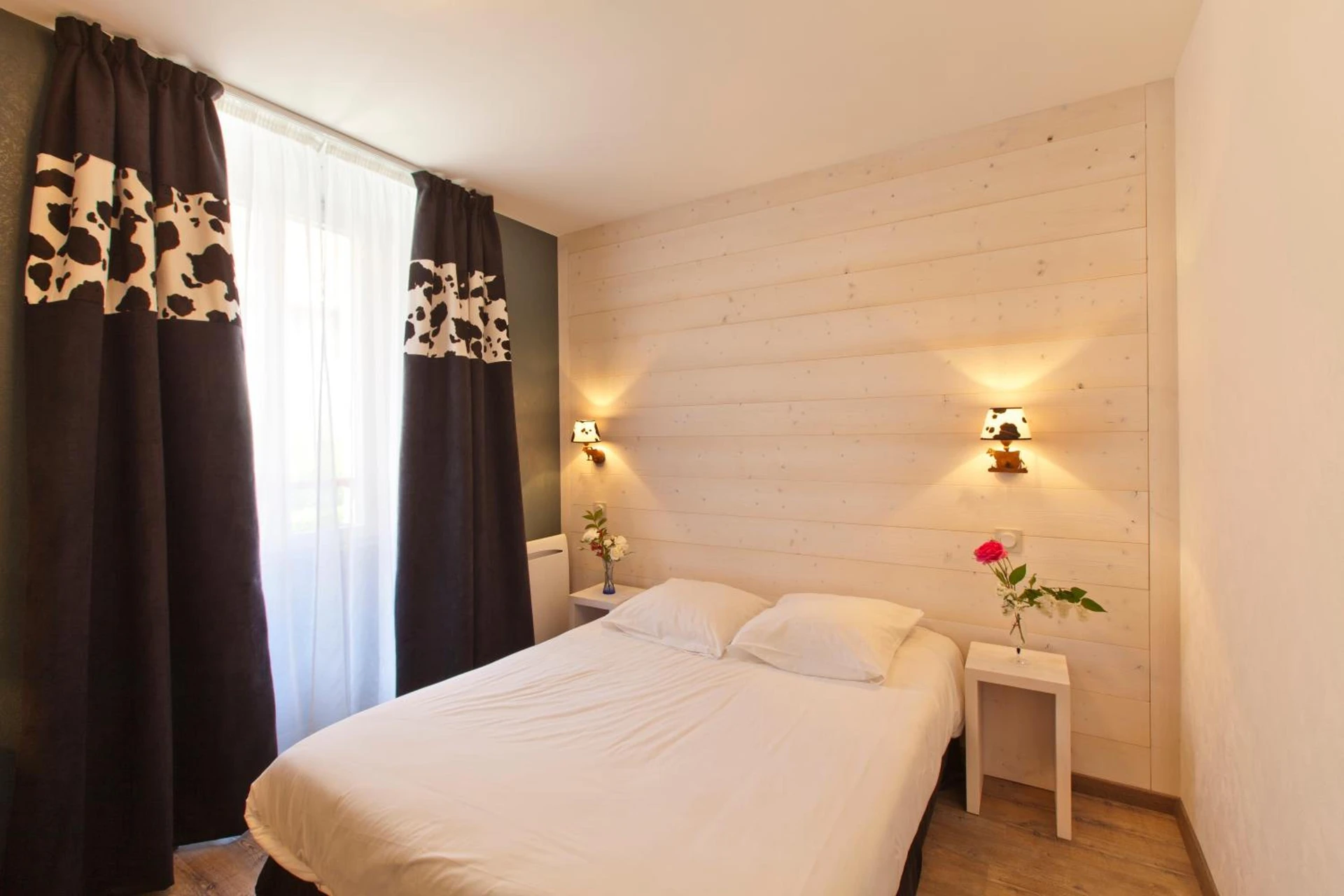 Organiser un séminaire d'entreprise : Logis Hôtel LBB - les 2 lacs à clairvaux-les-lacs