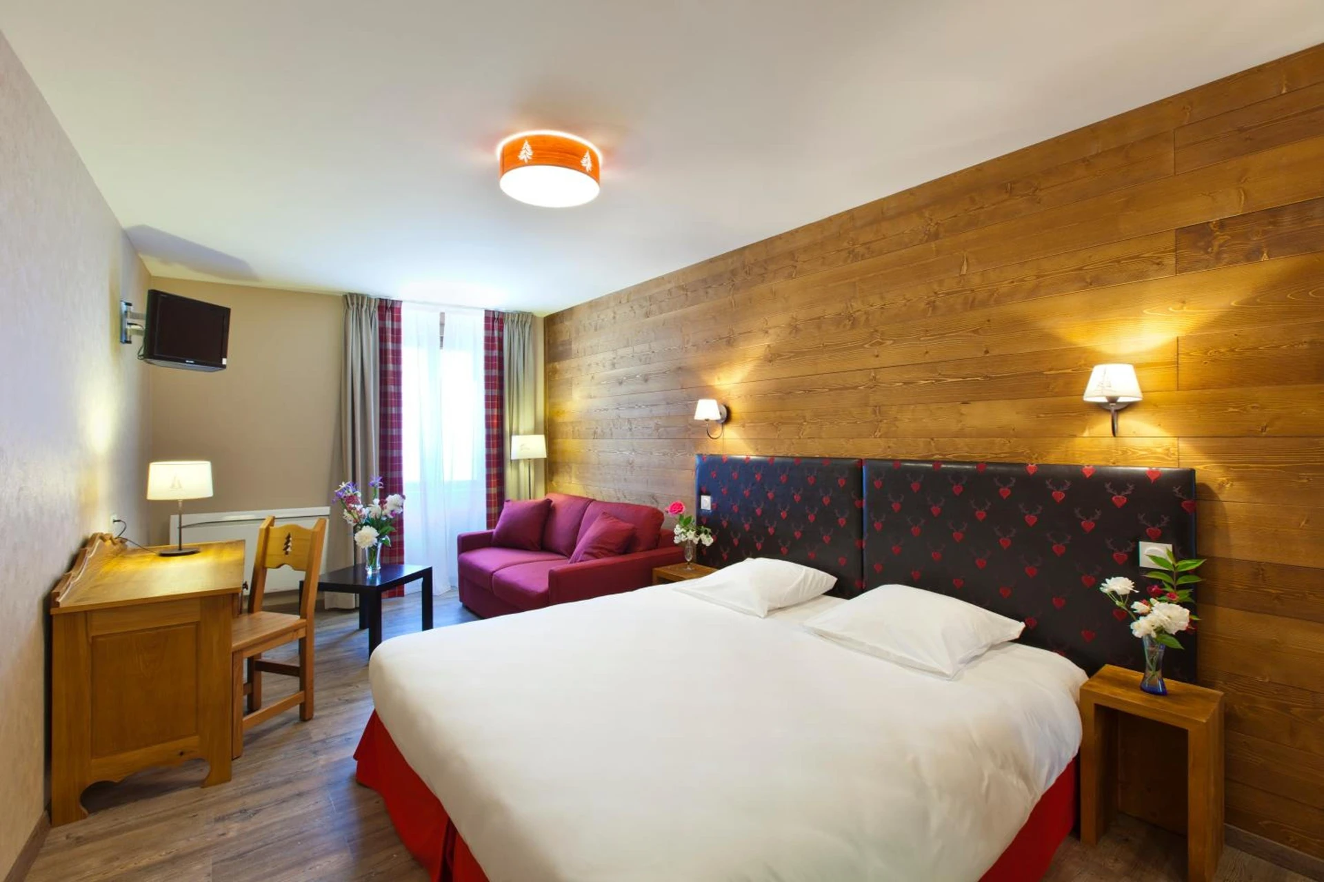 Chambre disponible pour un séminaire d'entreprise à Logis Hôtel LBB - les 2 lacs - Clairvaux-les-Lacs