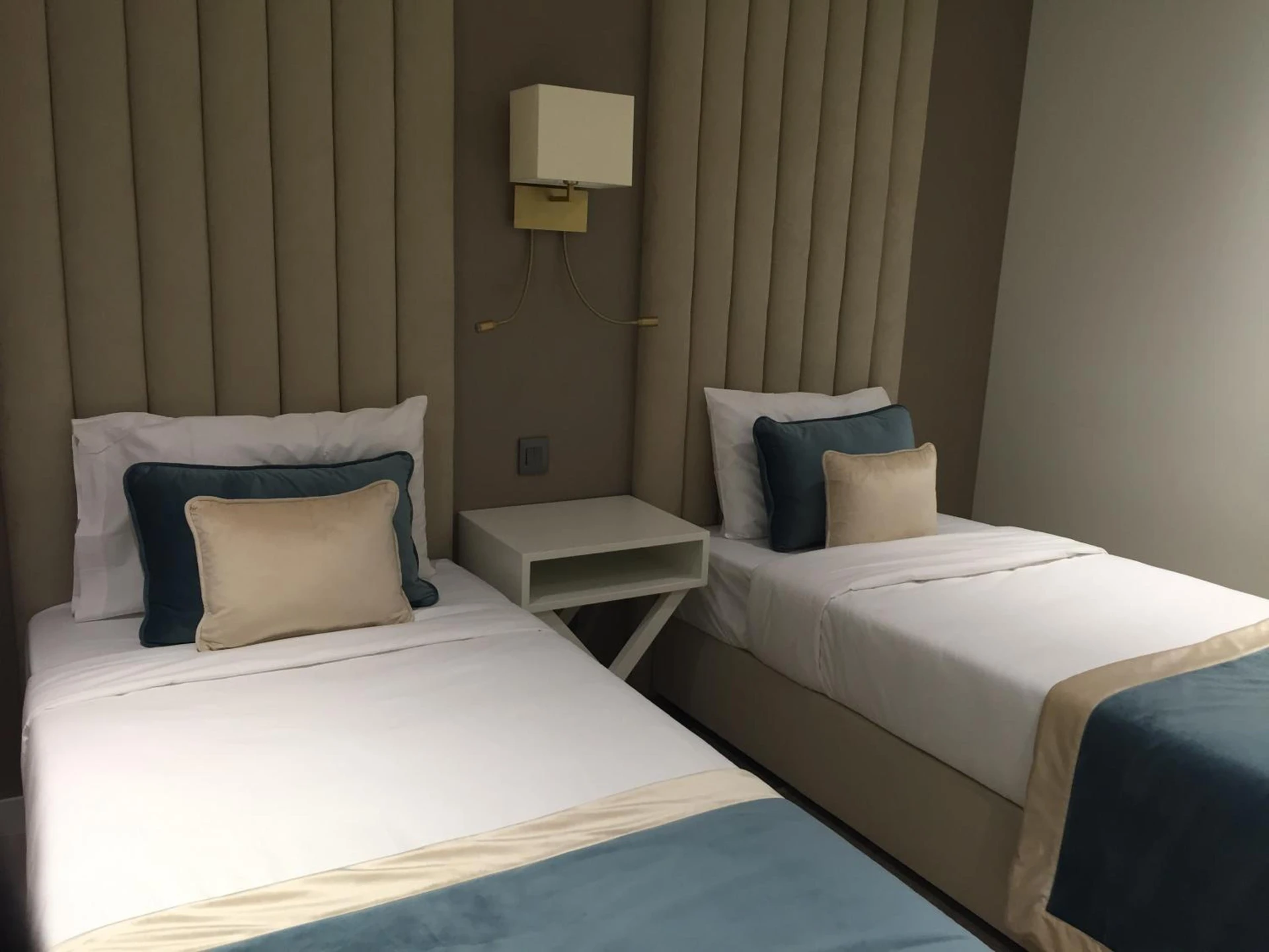 Chambre disponible pour un séminaire d'entreprise à HOTEL LES 3 VALLÉES - Saran