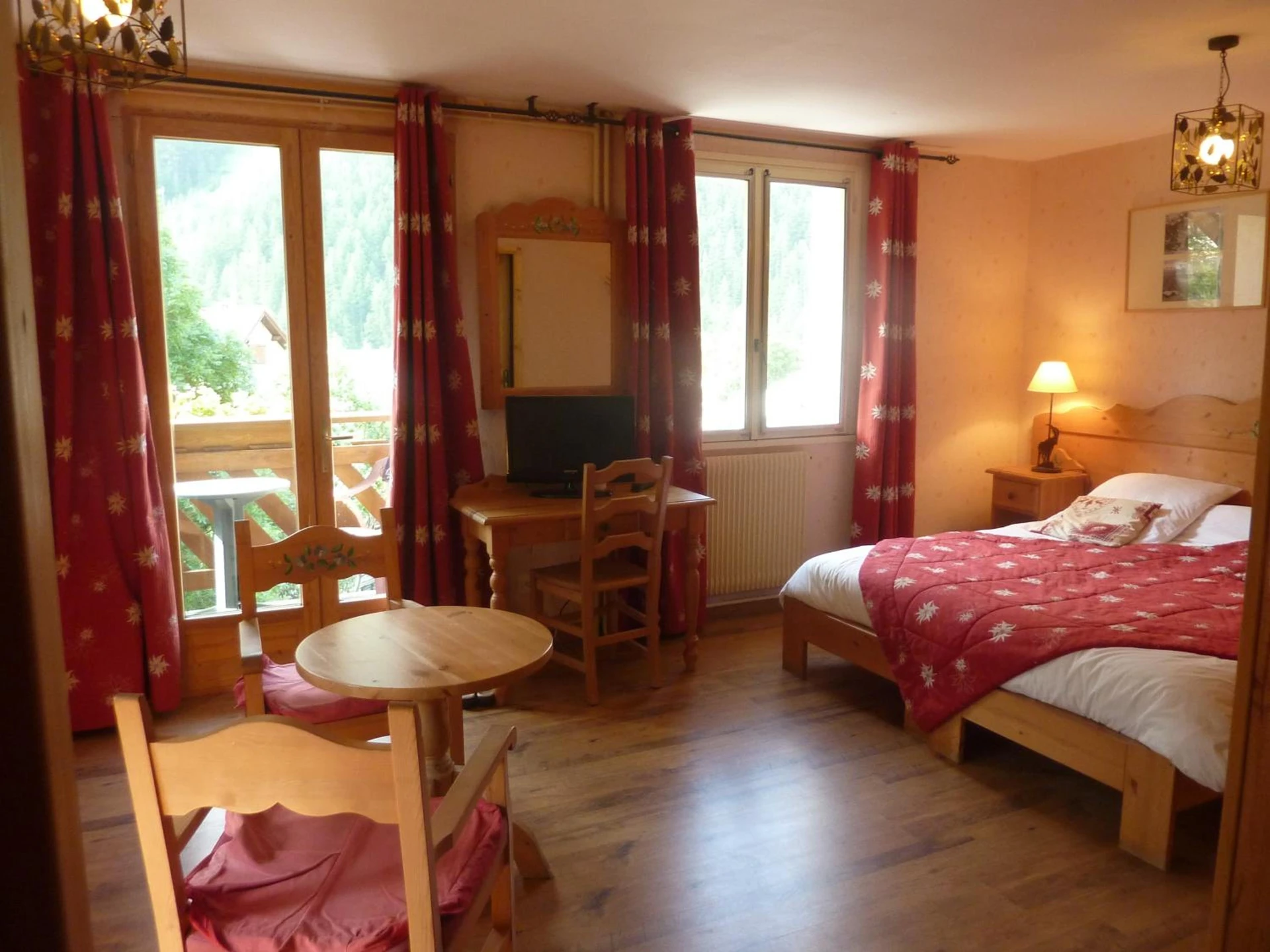 Chambre disponible pour un séminaire d'entreprise à Les Agneaux - Villar-dʼArêne