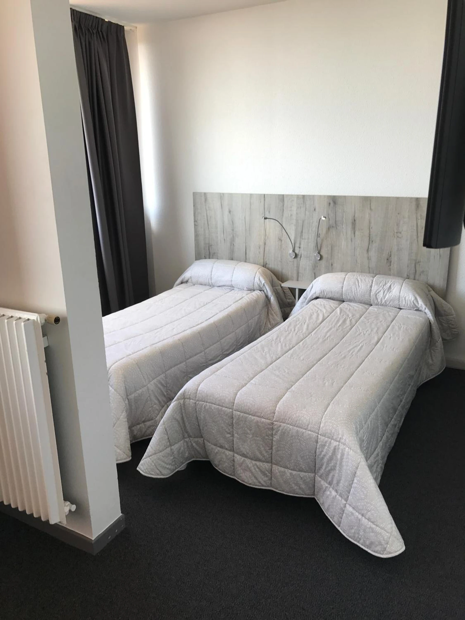 Chambre disponible pour un séminaire d'entreprise à Hôtel Residence Les Aiguades - Port-de-Bouc
