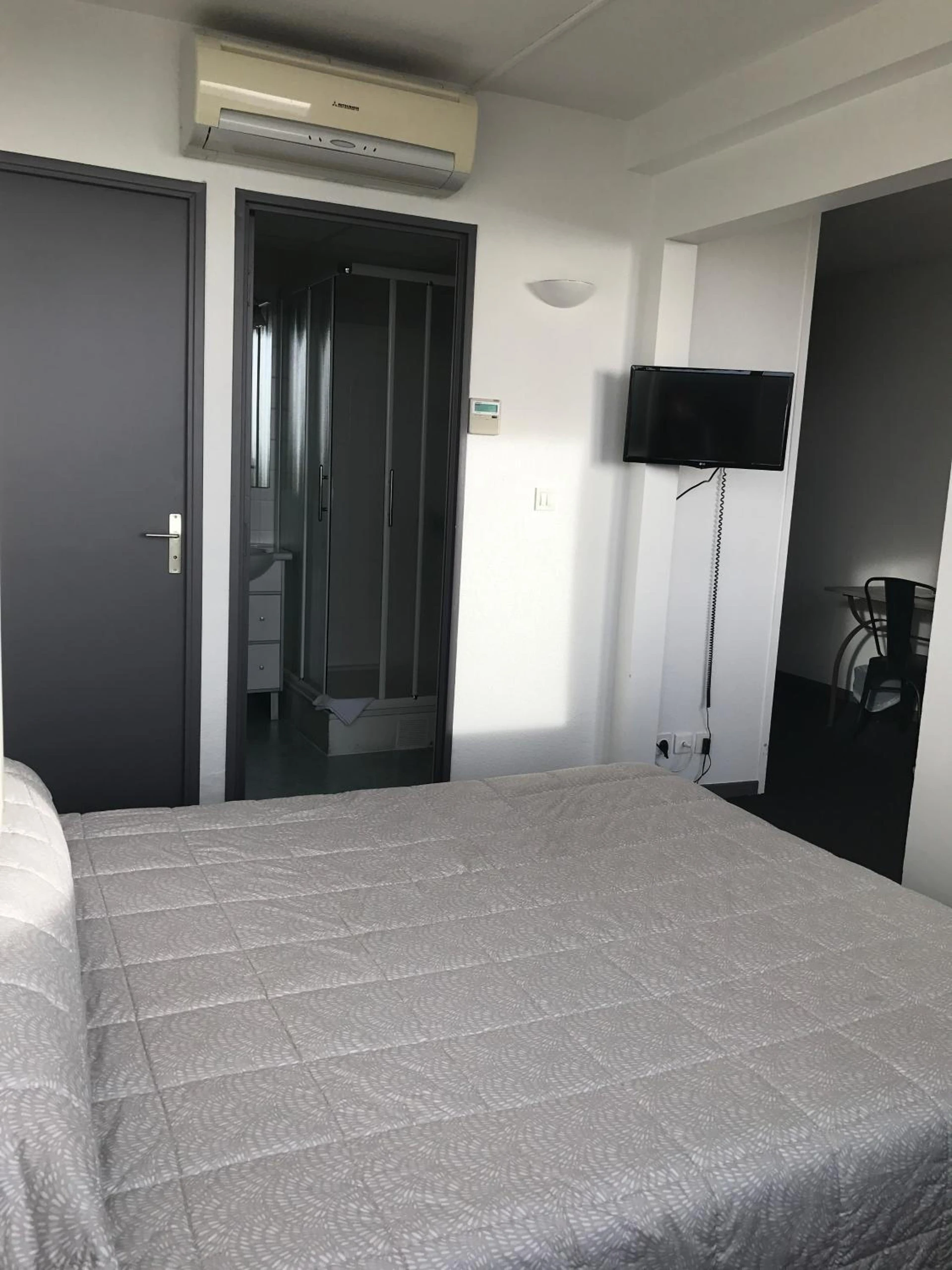 Chambre disponible pour un séminaire d'entreprise à Hôtel Residence Les Aiguades - Port-de-Bouc