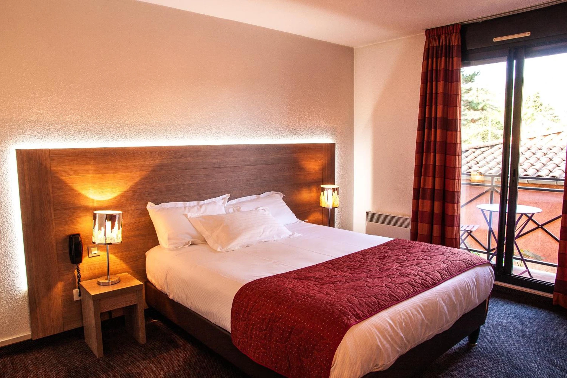 Chambre disponible pour un séminaire d'entreprise à Hotel Les Amandiers - Tournon-sur-Rhône