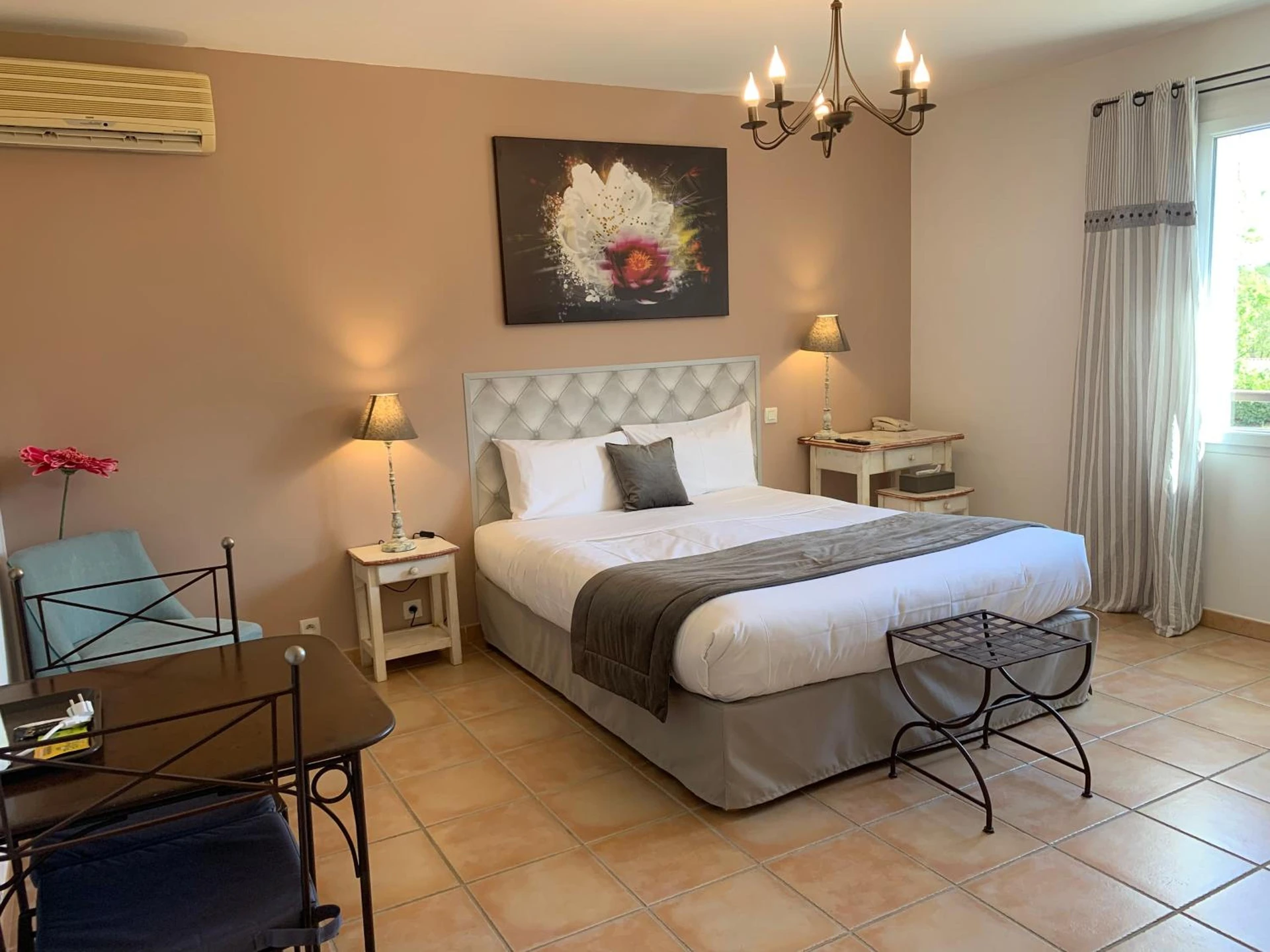 Organiser un séminaire d'entreprise : Hotel Les Ambres à roussillon