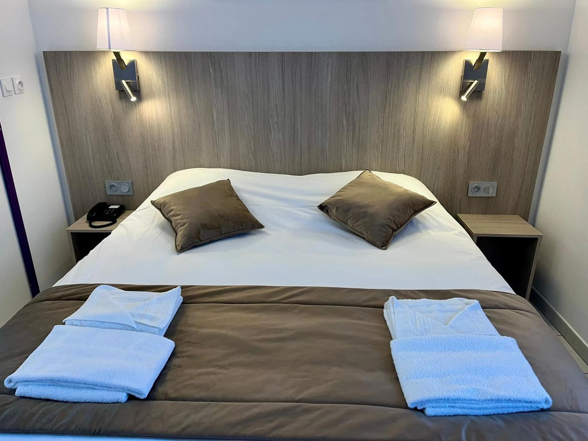 Chambre disponible pour un séminaire d'entreprise à Hôtel Les Arcades - Les Saintes-Maries-de-la-Mer