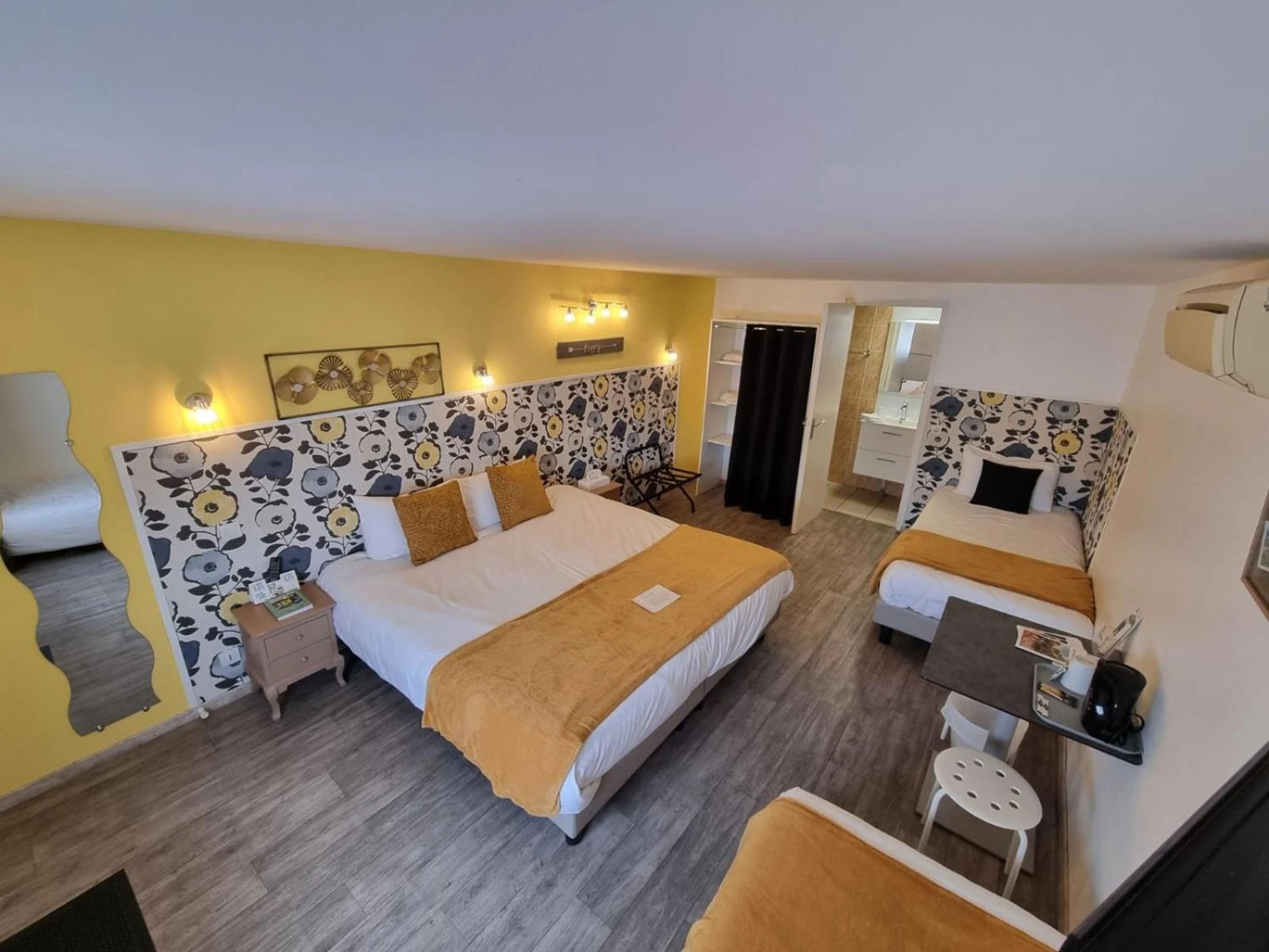 Chambre disponible pour un séminaire d'entreprise à Cit'Hotel Les Atlantes - Médis