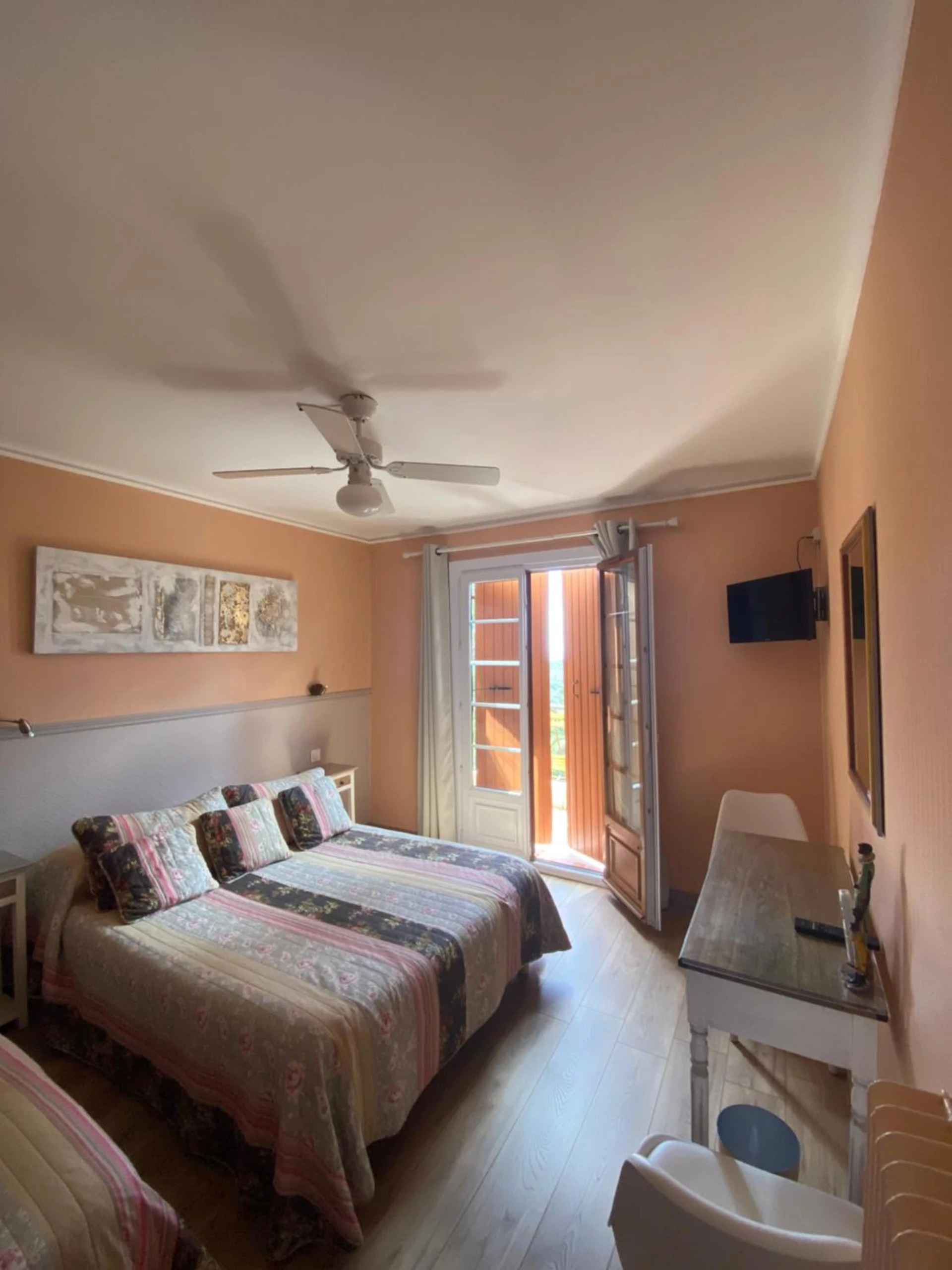 Chambre disponible pour un séminaire d'entreprise à Les Belles Terrasses - Tourrettes-sur-Loup