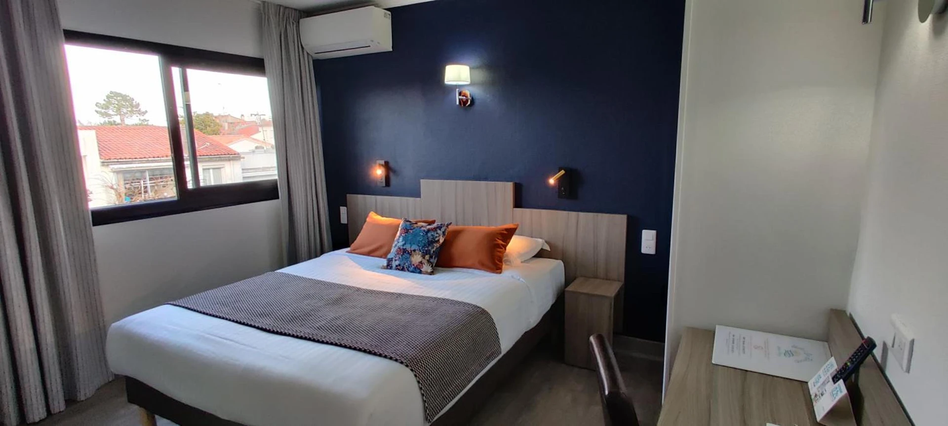 Salle de séminaire à Logis Hôtel Les Bleuets - Organiser un événement professionnel à Royan