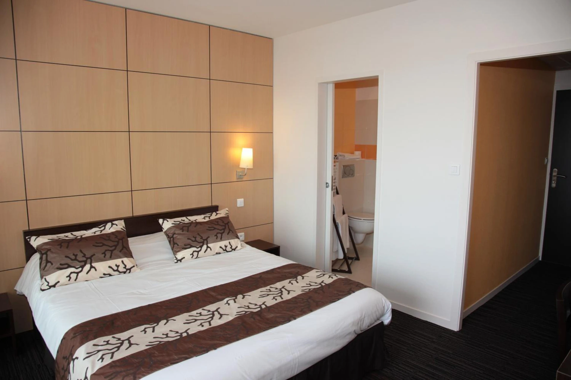 Chambre disponible pour un séminaire d'entreprise à Logis Hôtellerie Les Brisants , Restaurant J M Perochon - Bretignolles-sur-Mer