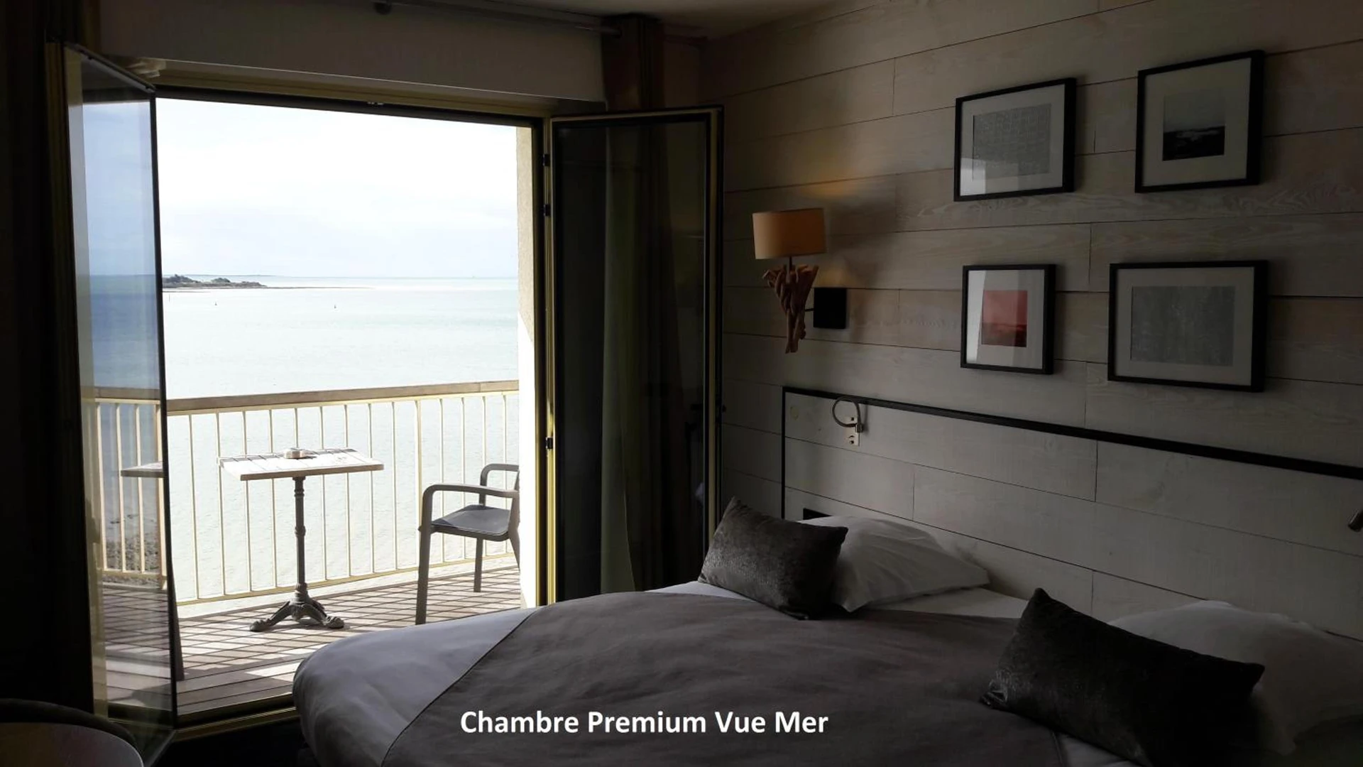 Lieu convivial pour un séminaire d'entreprise à Hôtel Les Brises - La Rochelle - En savoir plus 