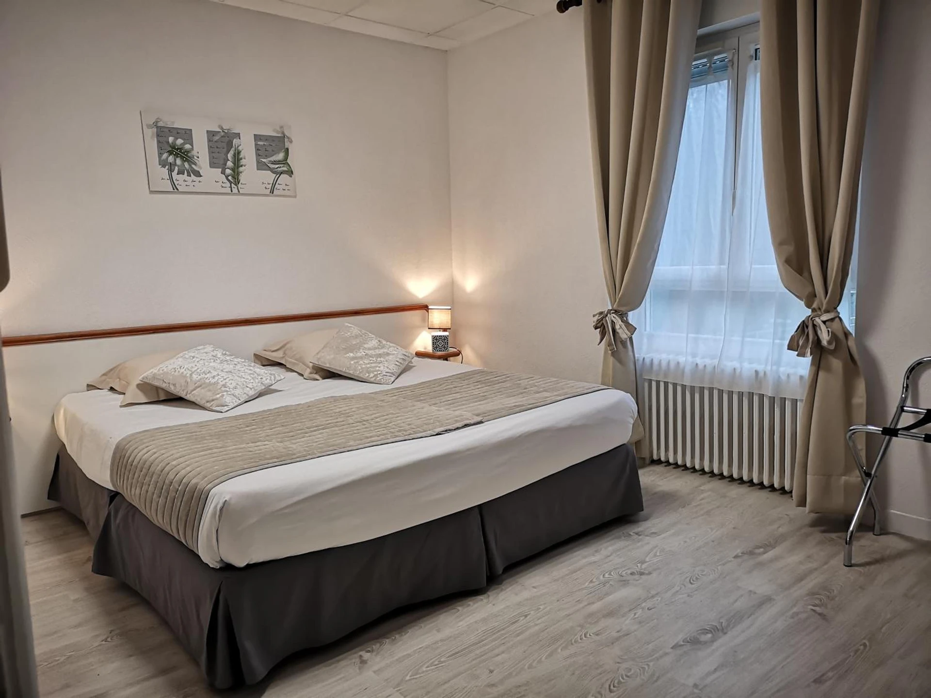 Chambre disponible pour un séminaire d'entreprise à Les Camelias - Bagnoles-de-l'Orne