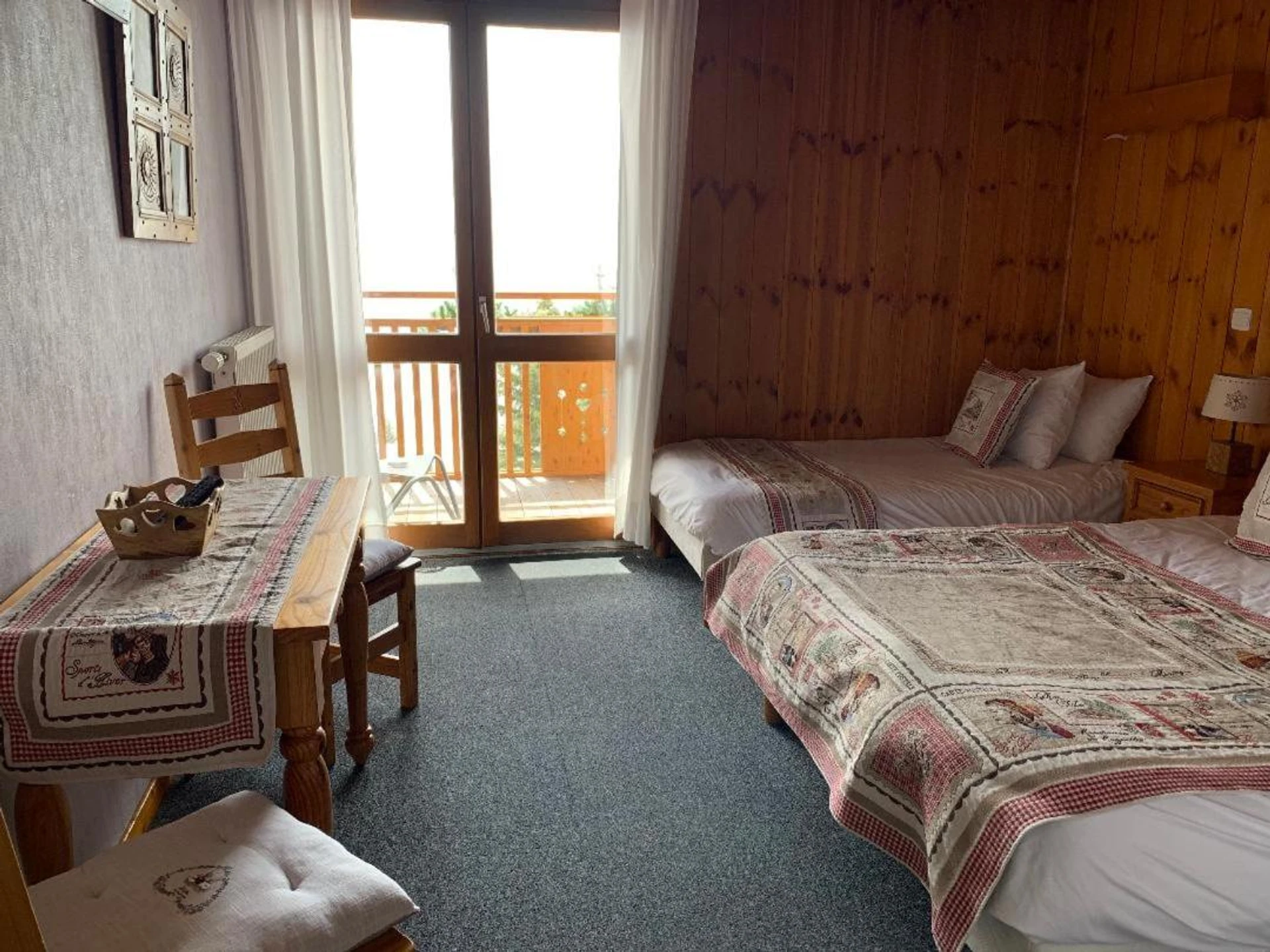 Magnifique chambre pour un séminaire d'entreprise à Hotels Les Catrems & Le Montagnou - Orcières