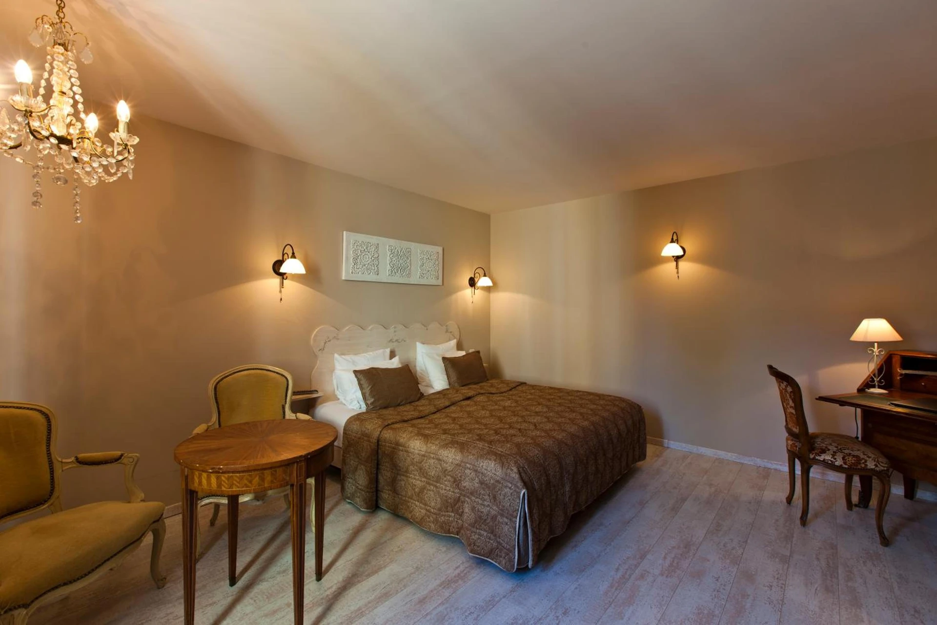 Chambre disponible pour un séminaire d'entreprise à Hotel-restaurant Les Caudalies - Arbois