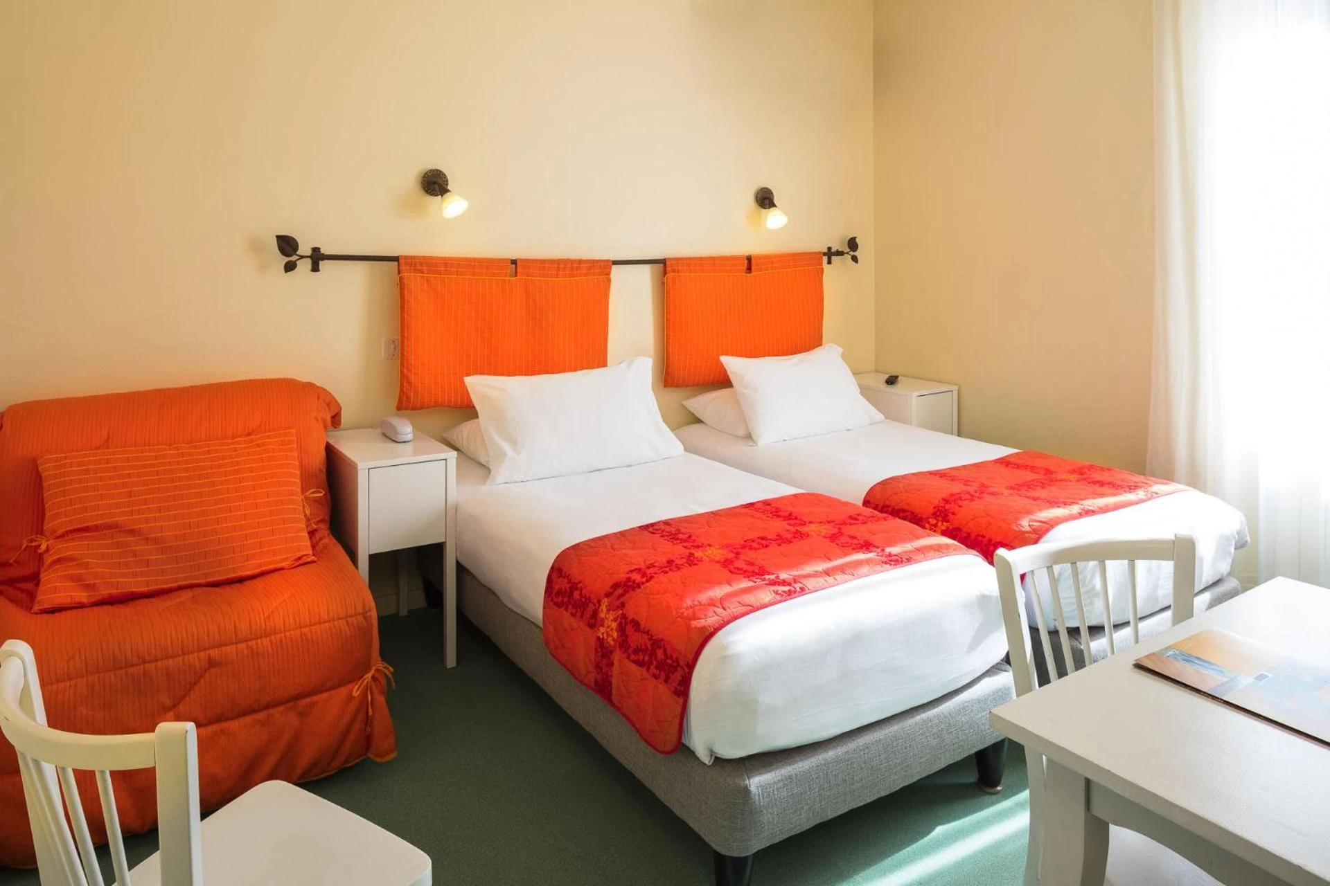 Chambre disponible pour un séminaire d'entreprise à Logis Hôtel Restaurant Les Cèdres - Joyeuse