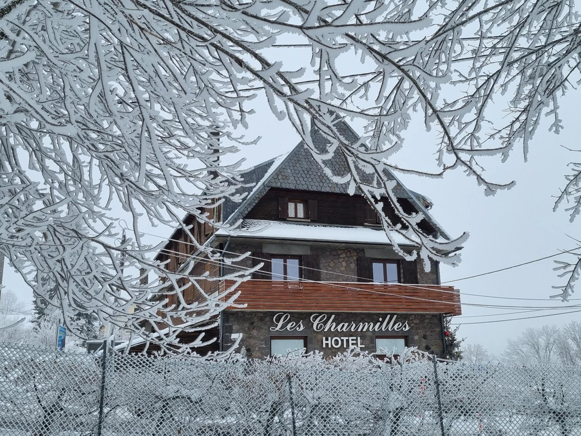 Organiser un séminaire d'entreprise : Hôtel Les Charmilles à besse-et-saint-anastaise