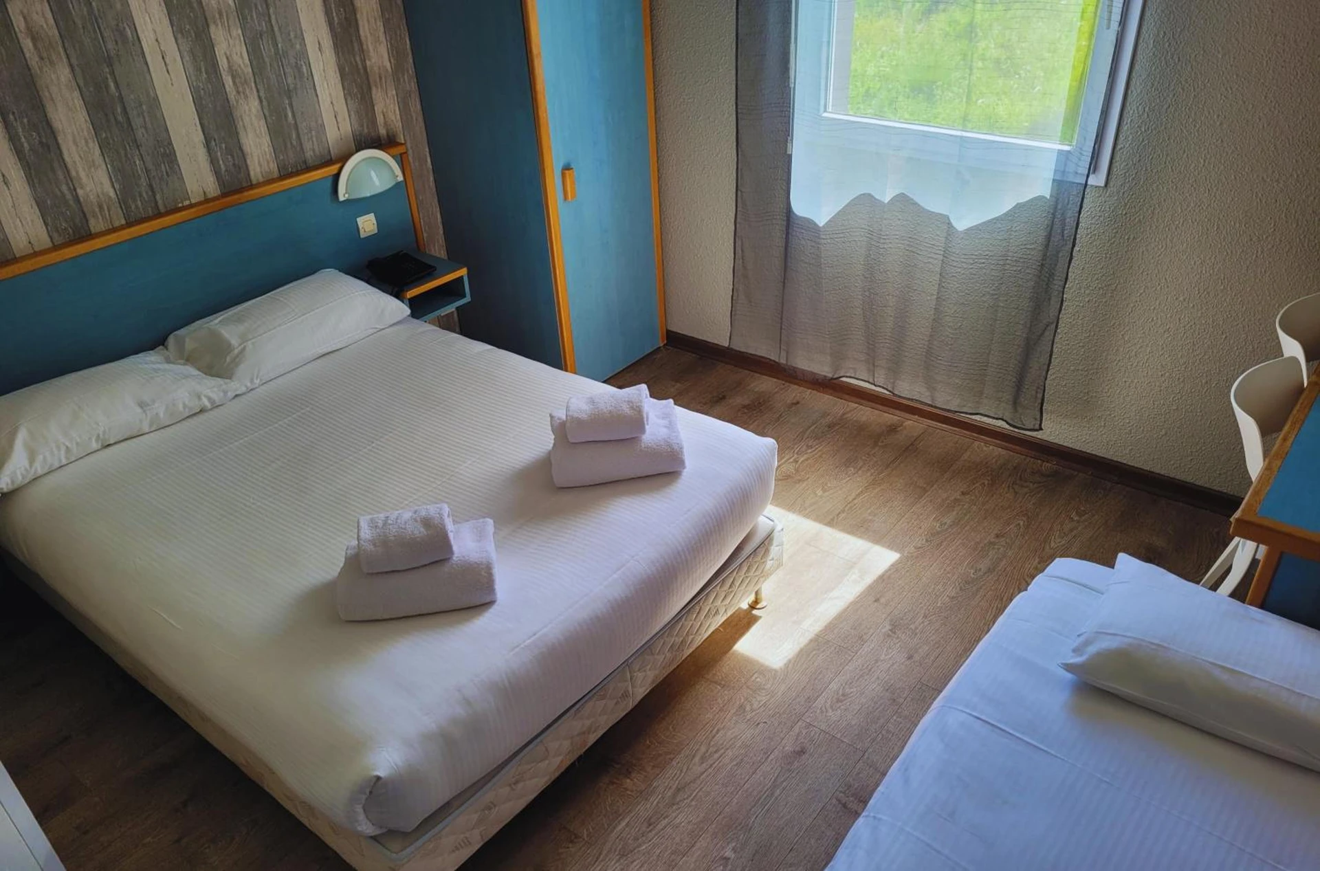 Chambre disponible pour un séminaire d'entreprise à Hotel Restaurant Les Chataigniers - Privas
