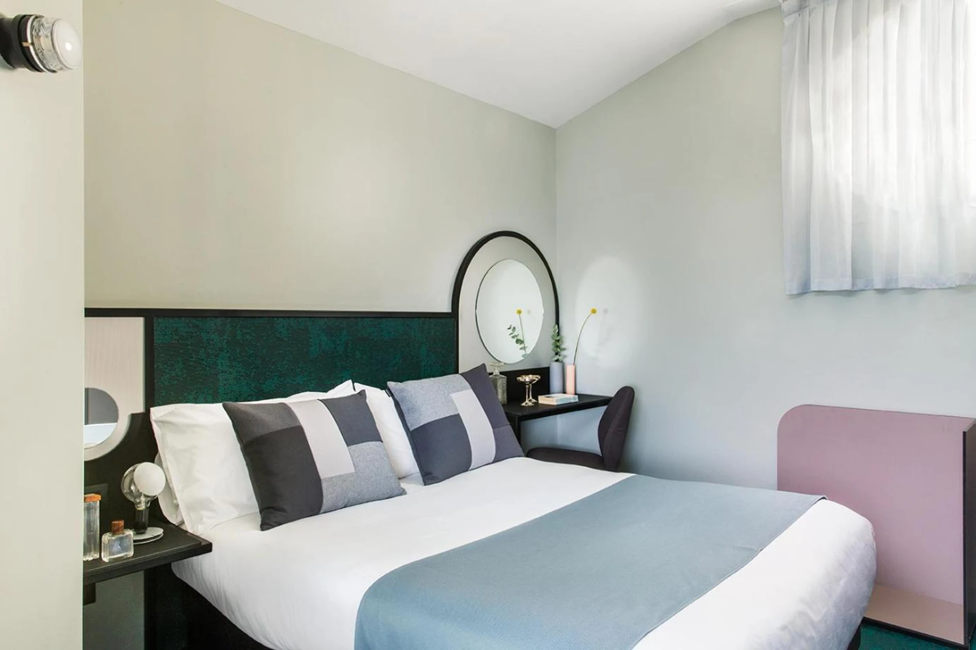 Chambre disponible pour un séminaire d'entreprise à Hôtel les Cigales - Nice