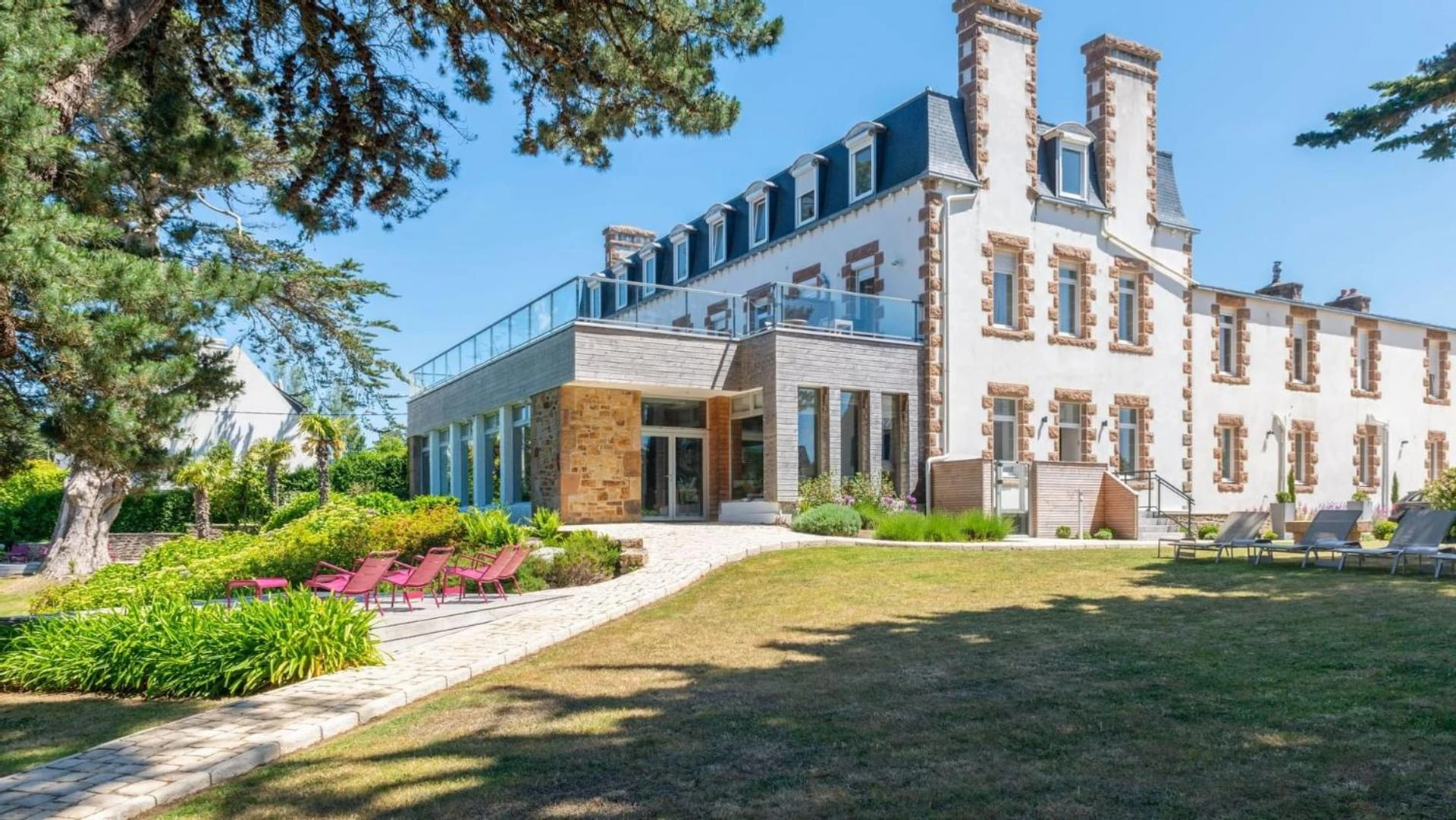 Lieu convivial pour un séminaire d'entreprise à Hôtel Les Costans, The Originals Relais - Perros-Guirec - En savoir plus 