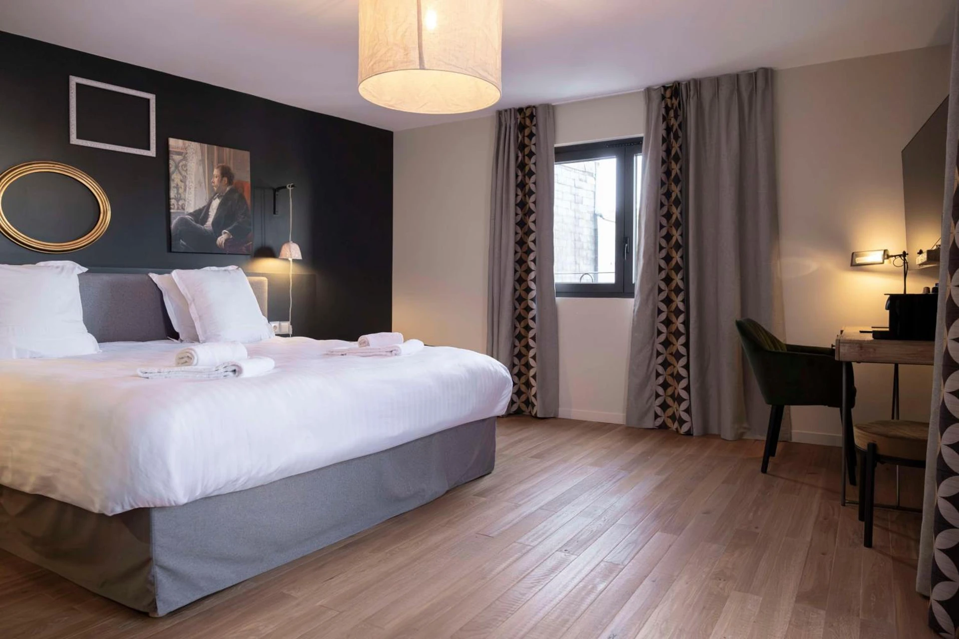 Magnifique chambre pour un séminaire d'entreprise à Les Demeures de Varennes, BW Signature Collection - Varennes-Jarcy