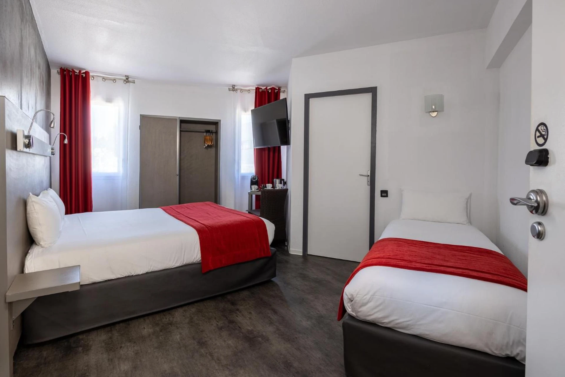 Chambre disponible pour un séminaire d'entreprise à The Originals City, Hôtel Les Dômes, Perpignan Sud Saleilles - Perpignan