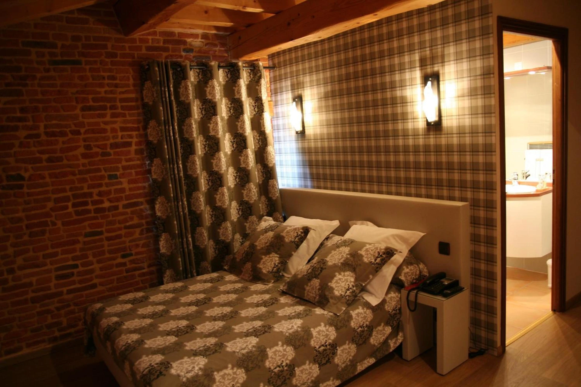 Chambre disponible pour un séminaire d'entreprise à Les Ecuries de la Tour - Mondonville