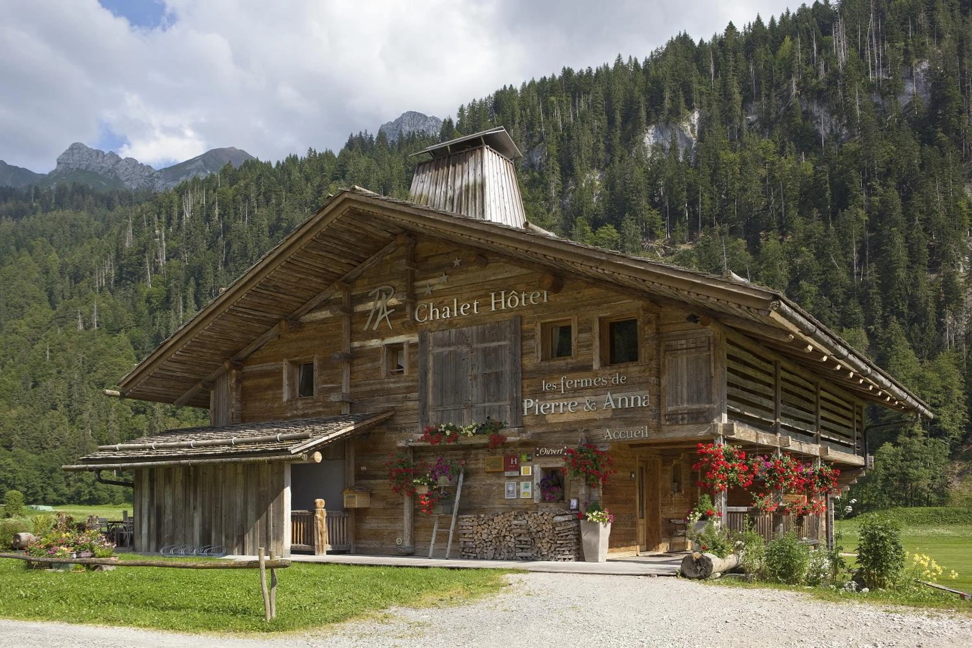 Chambre à Chalet-Hôtel Les Fermes de Pierre & Anna - Organiser un séminaire d'entreprise à Le Grand-Bornand