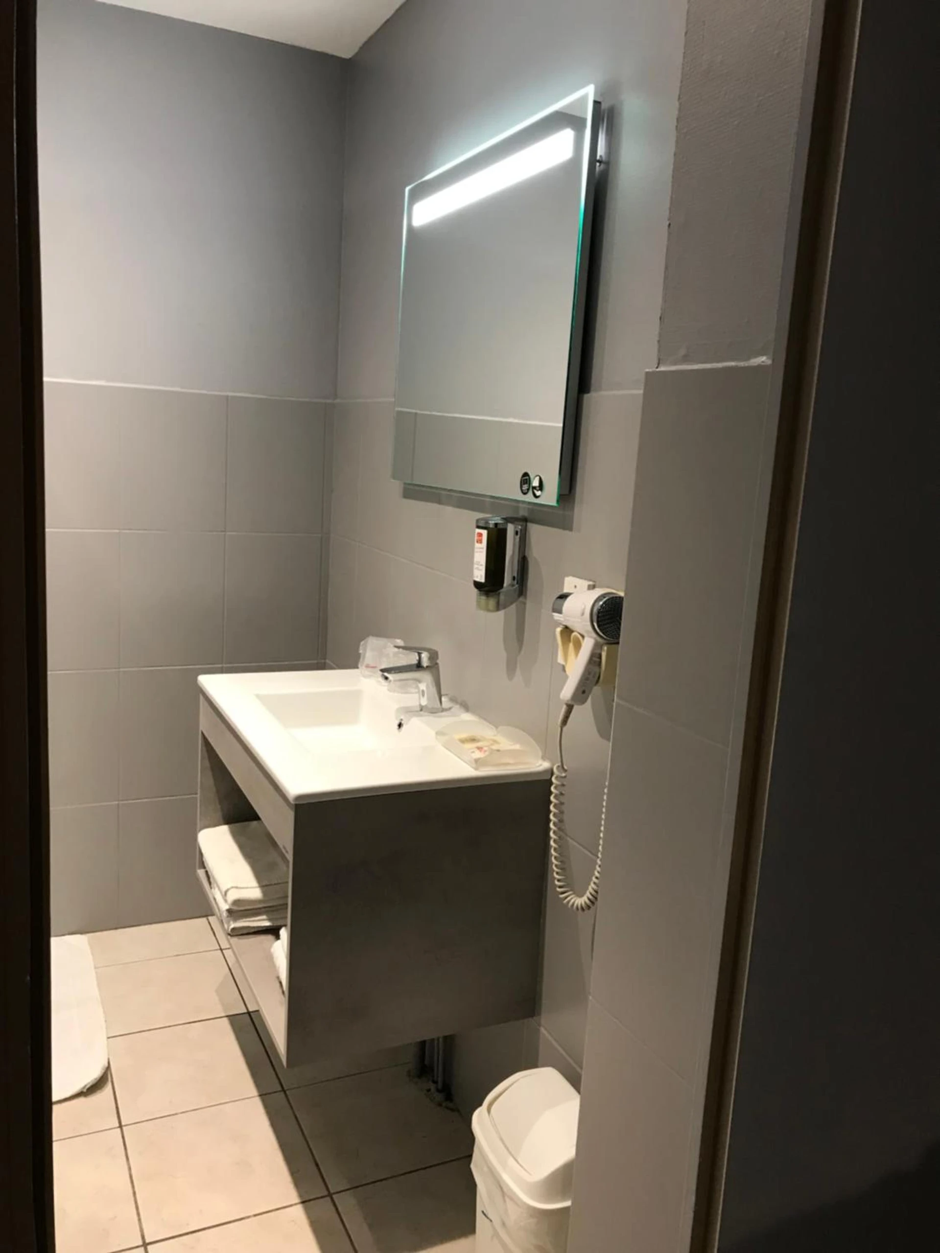 Chambre disponible pour un séminaire d'entreprise à Hôtel Les Frangins - Saint-Omer