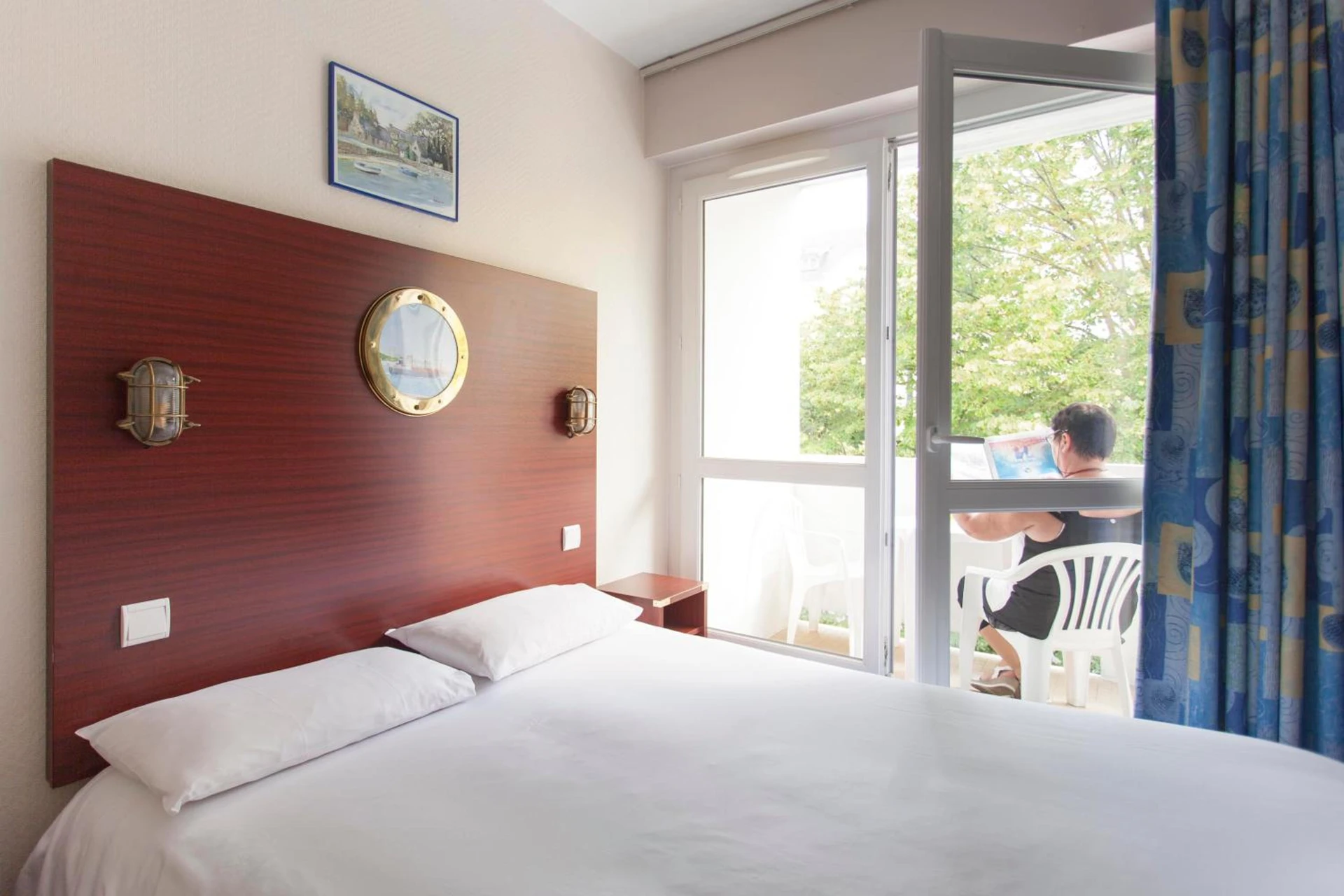 Chambre disponible pour un séminaire d'entreprise à Hôtel Les Gens de Mer La Rochelle - La Rochelle
