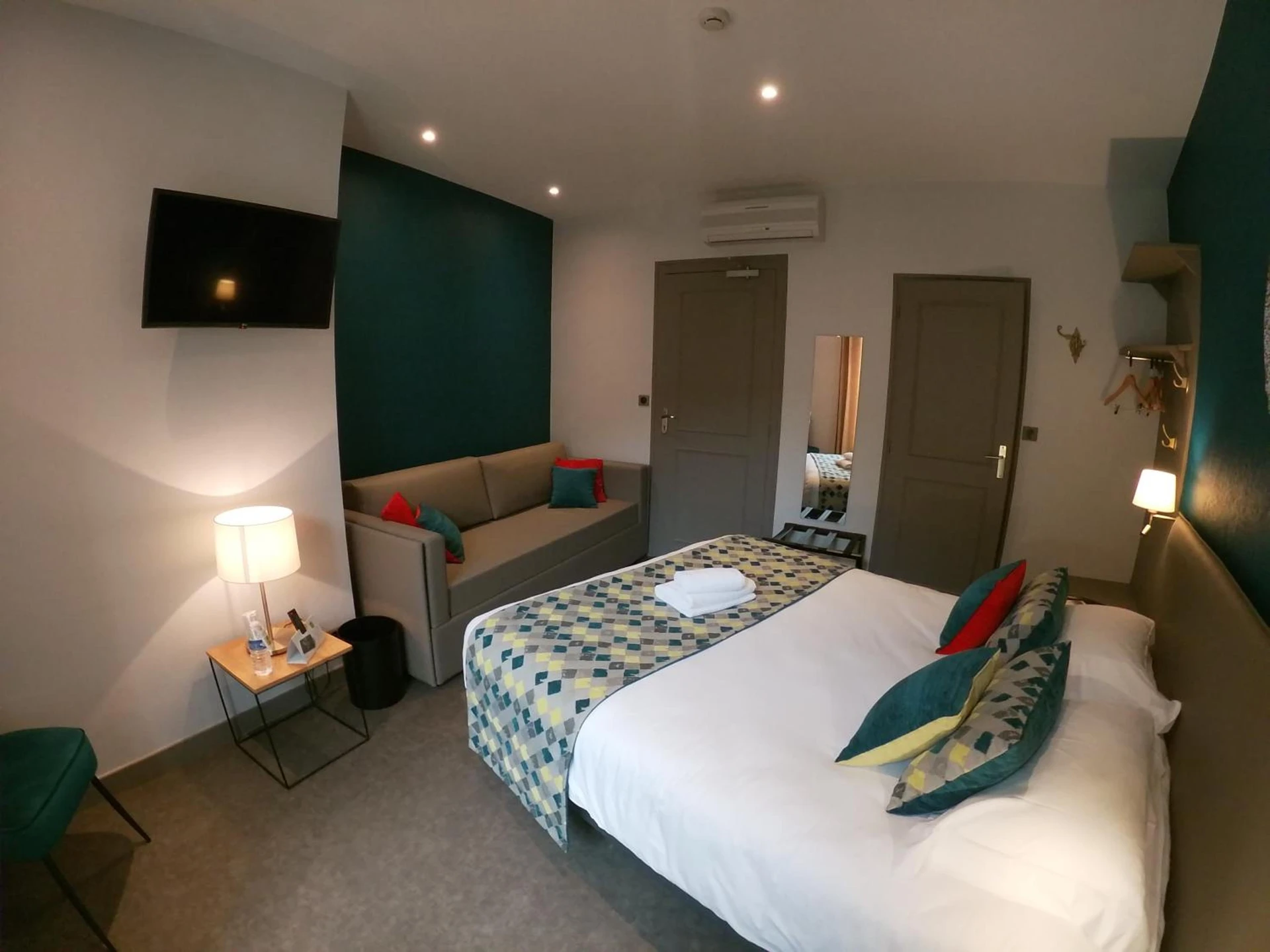 Organiser un séminaire d'entreprise : Logis hotels Les Glycines à melle