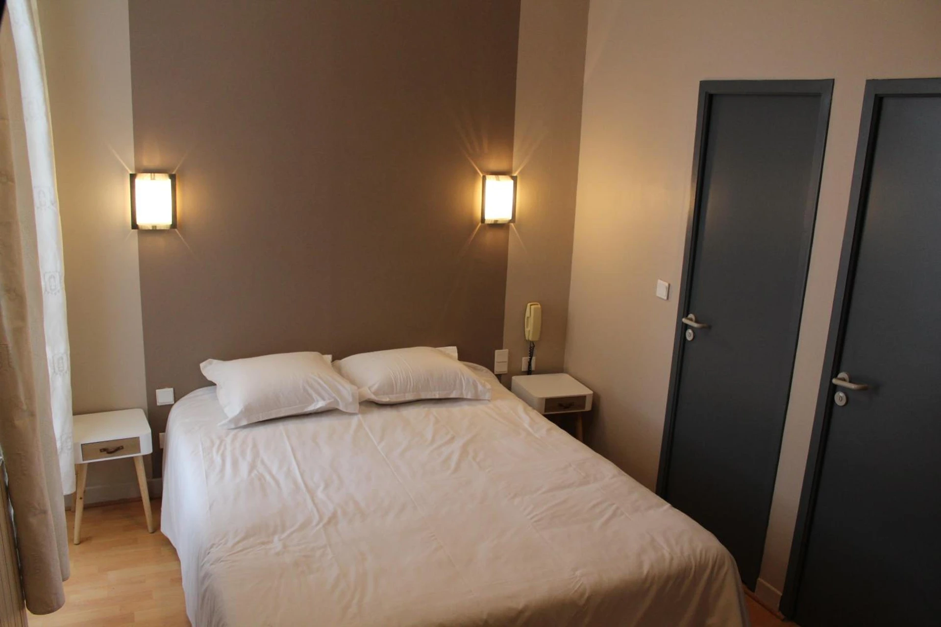 Magnifique chambre pour un séminaire d'entreprise à Les Glycines - Remoulins
