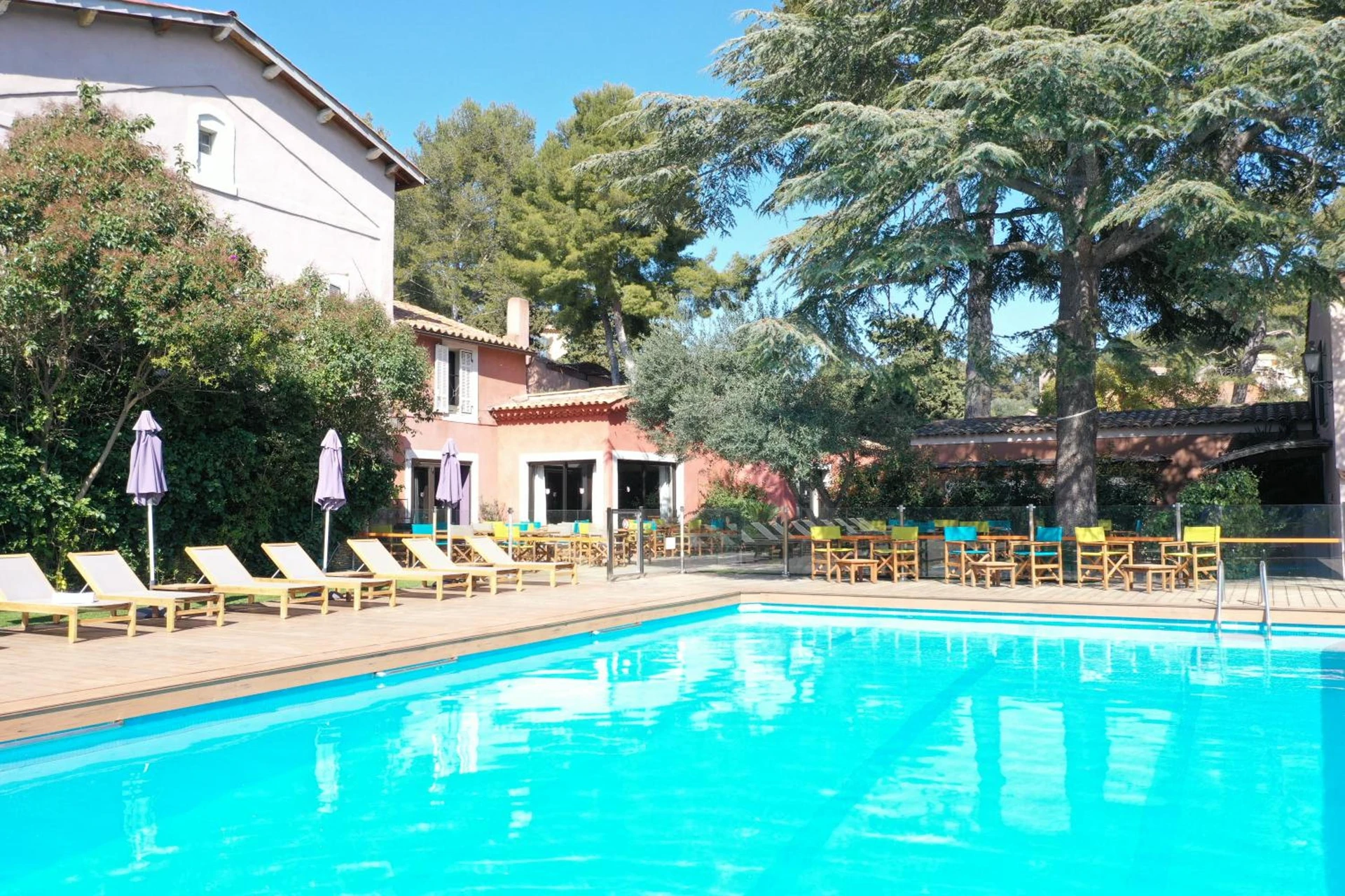 Organiser un séminaire d'entreprise : Les Jardins de Cassis - Parking Gratuit & Piscine Chauffée à cassis