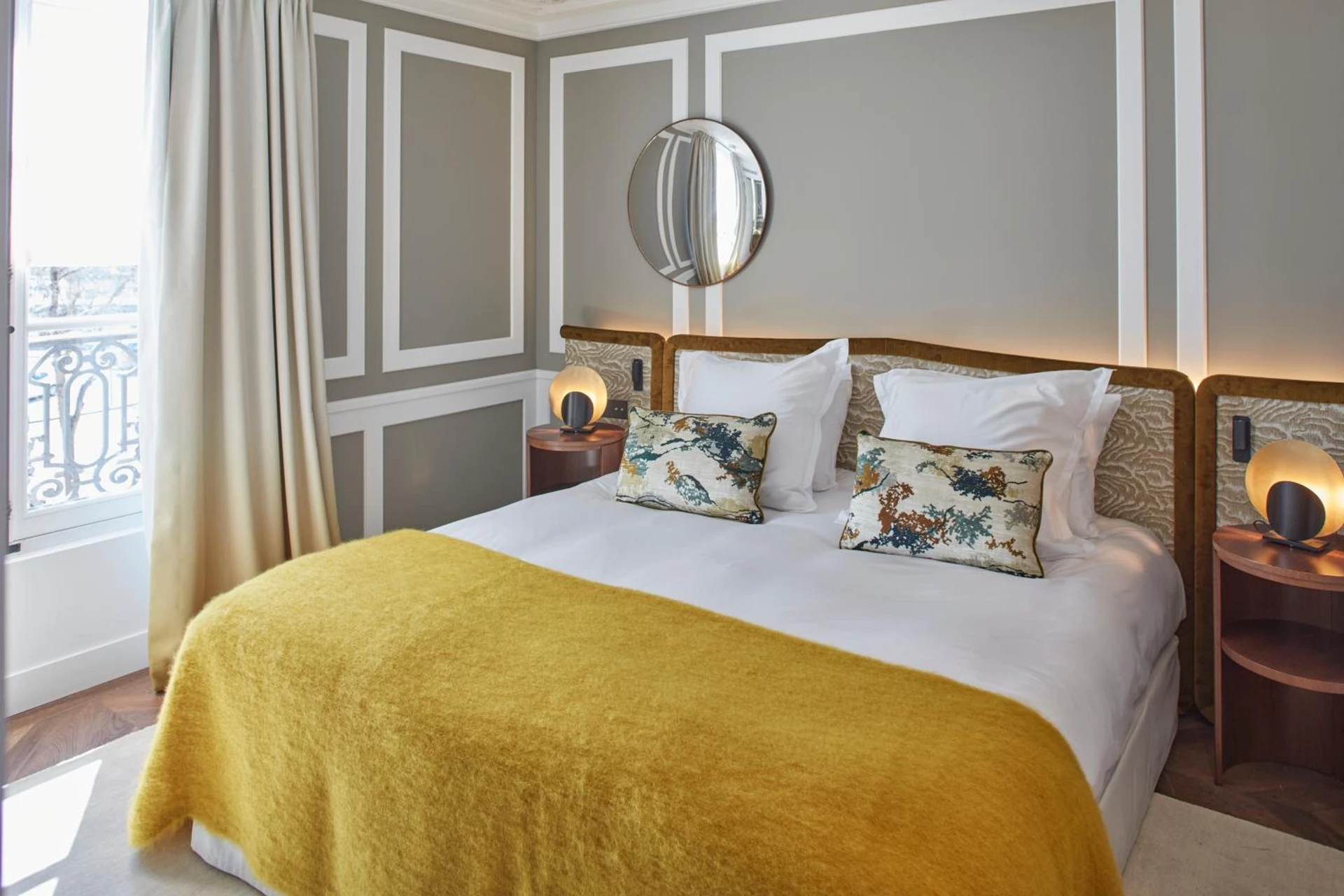 Chambre disponible pour un séminaire d'entreprise à Hôtel Les Lumières - Relais & Châteaux - Versailles