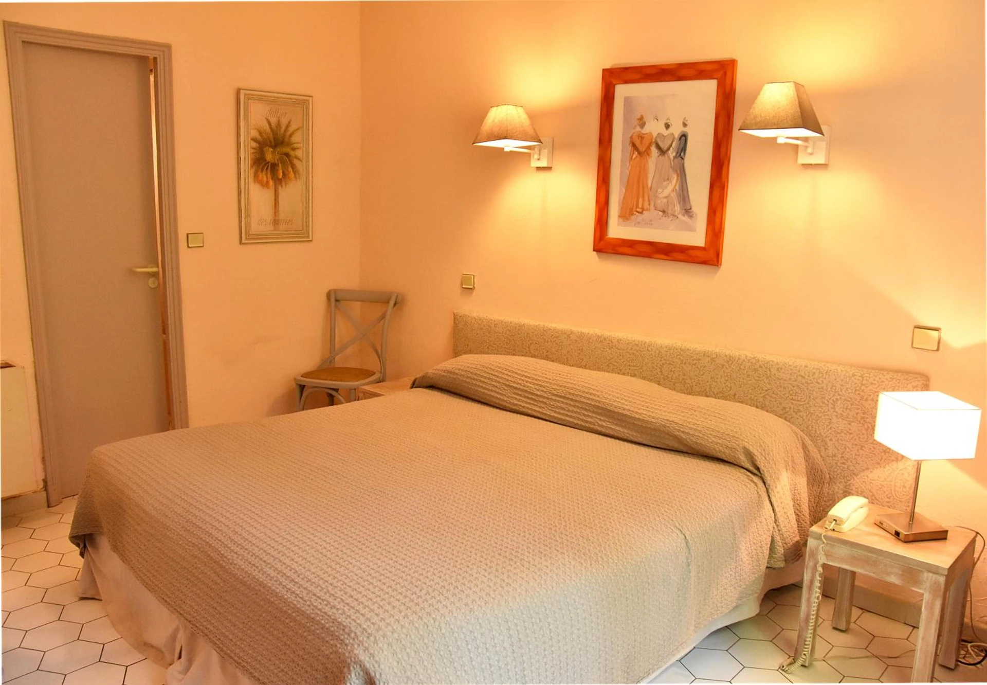 Chambre disponible pour un séminaire d'entreprise à Hotel Les Mazets Des Roches - Tarascon
