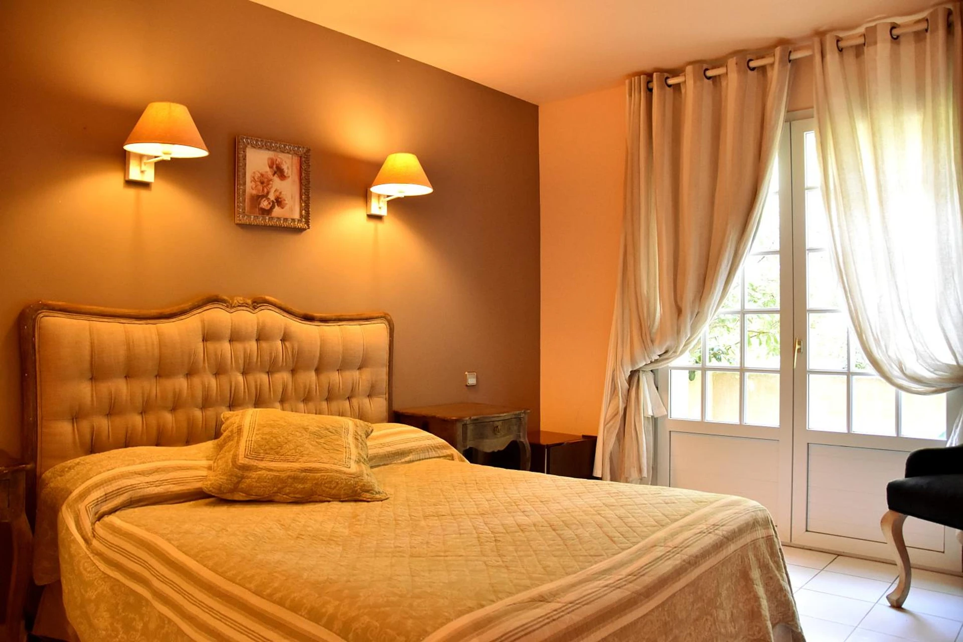 Chambre disponible pour un séminaire d'entreprise à Hotel Les Mazets Des Roches - Tarascon