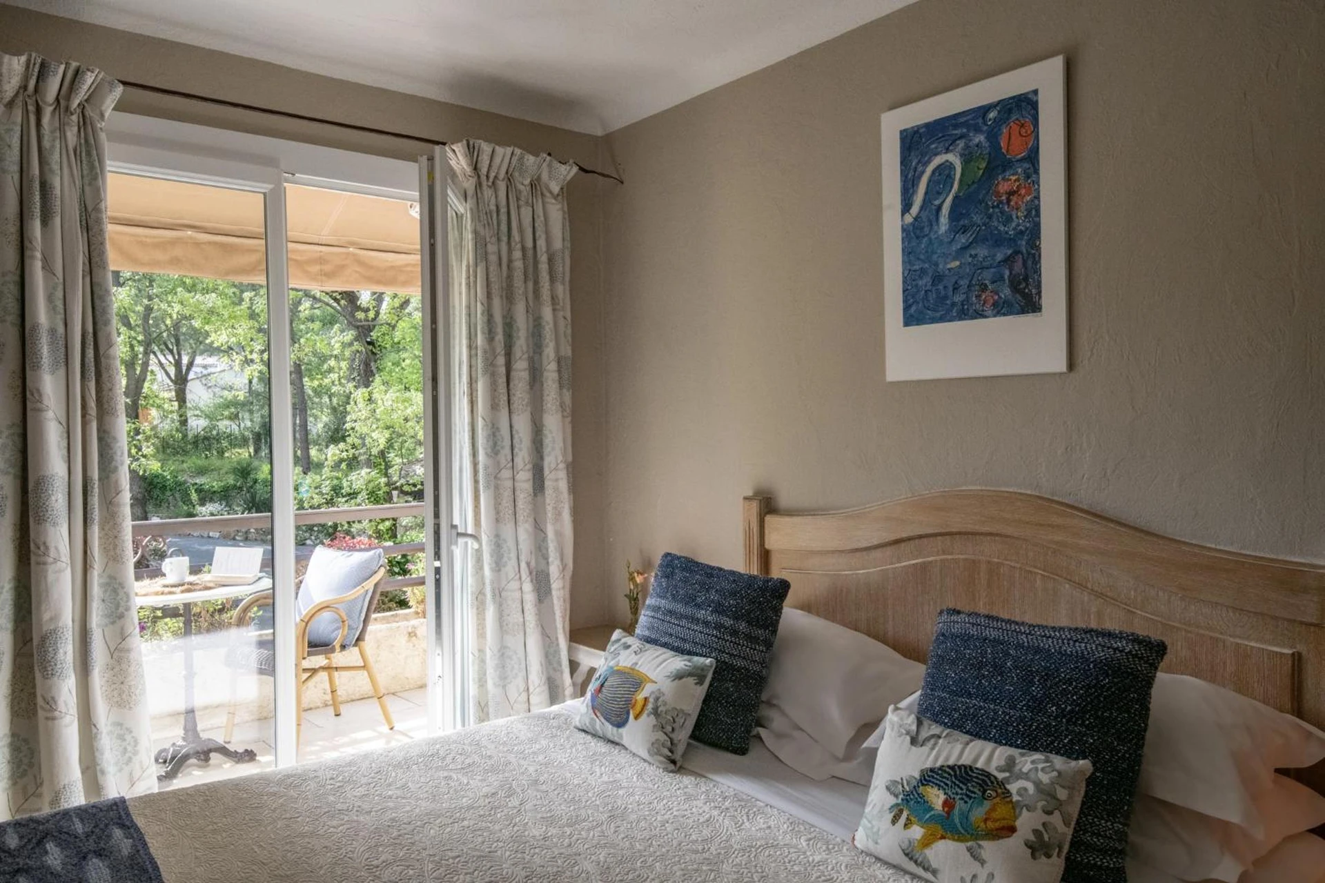 Chambre disponible pour un séminaire d'entreprise à Hotel Les Messugues - Saint-Paul-de-Vence