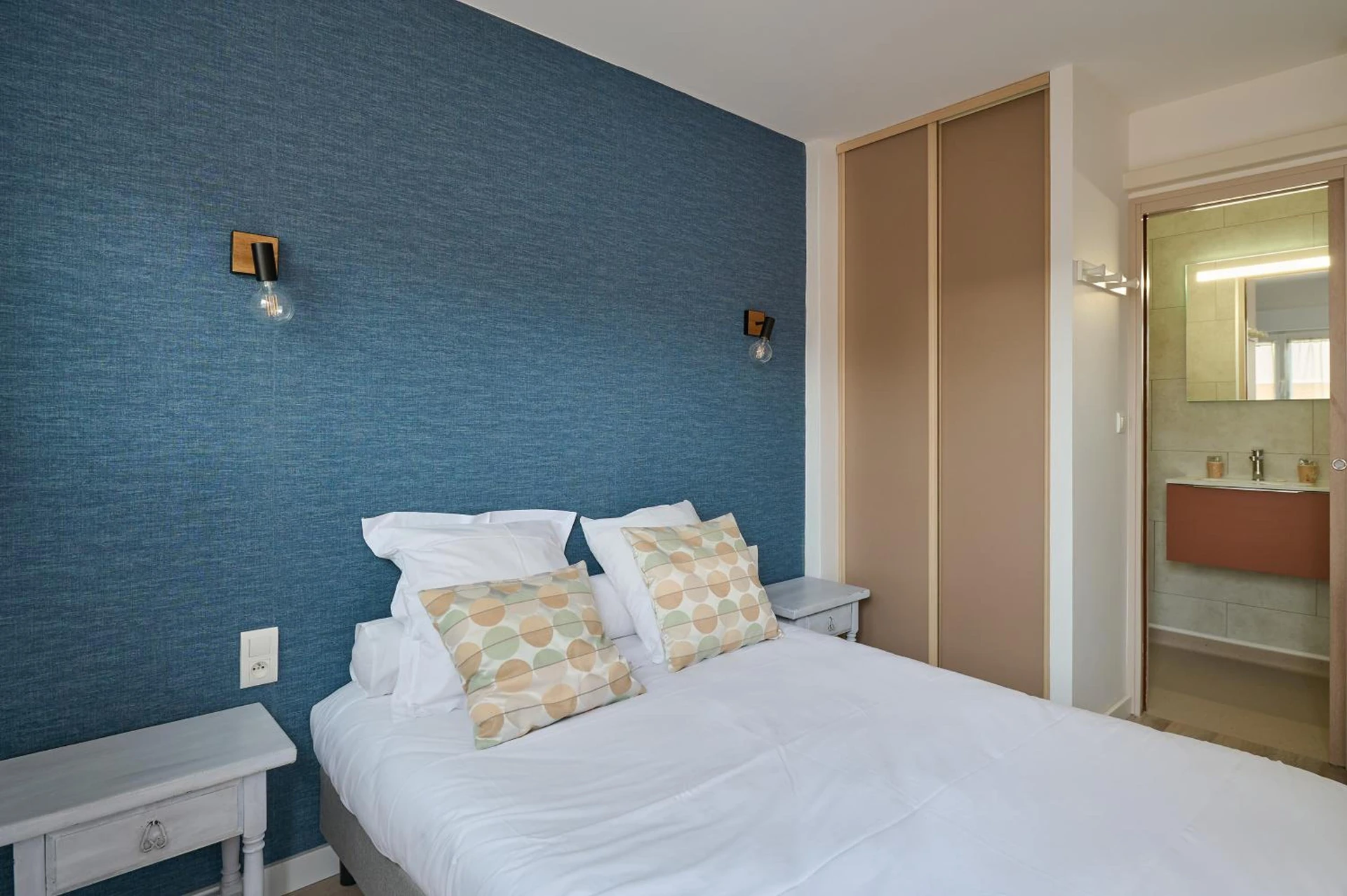 Chambre disponible pour un séminaire d'entreprise à Hôtel Les Mimosas - Argelès-sur-Mer