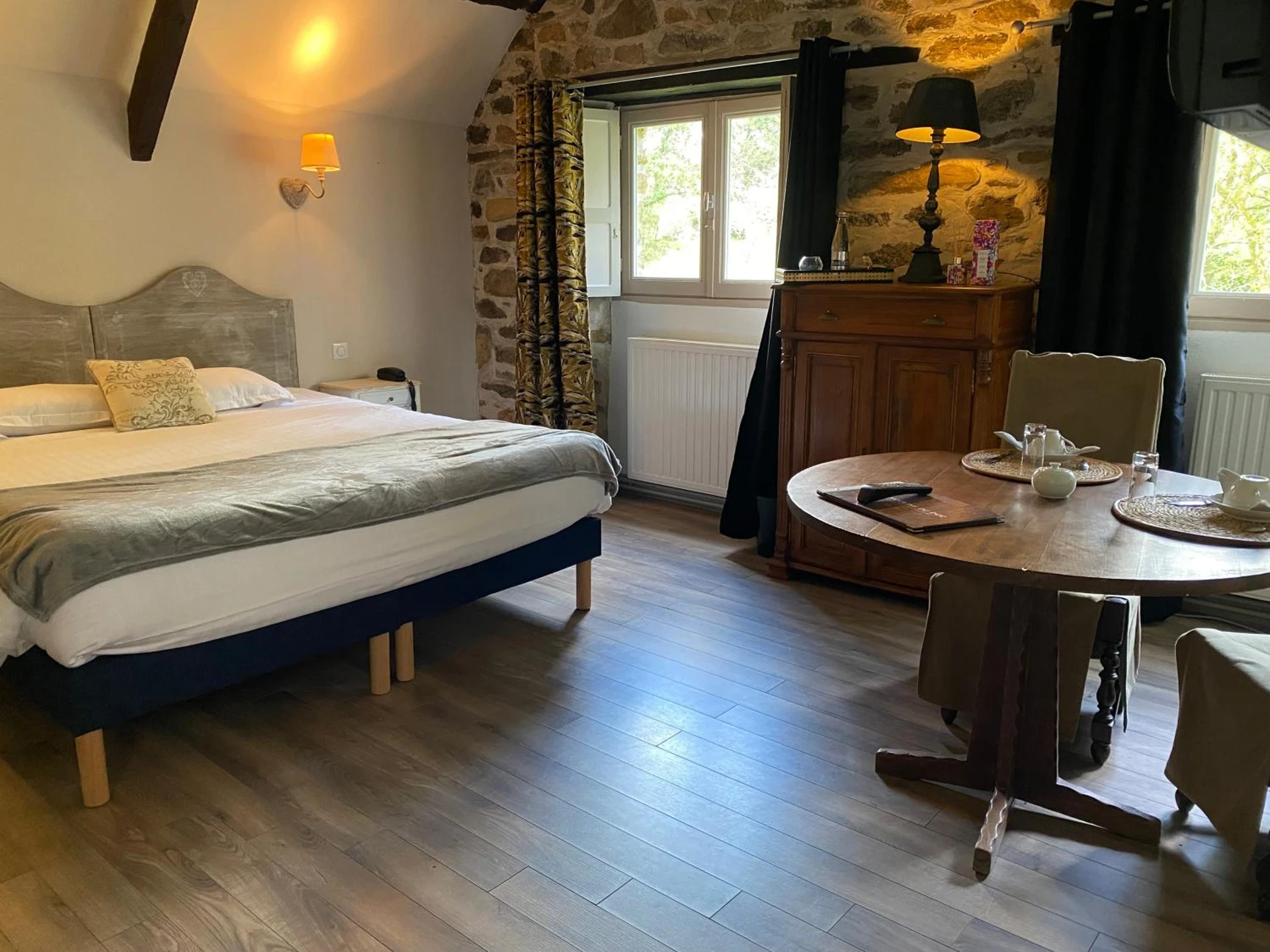 Chambre disponible pour un séminaire d'entreprise à Les Moulins Du Duc ÉCOLODGE - Moëlan-sur-Mer