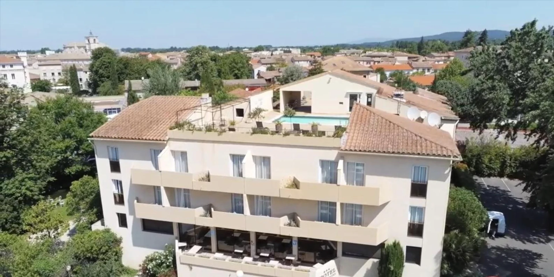 Organiser un séminaire d'entreprise : Hotel Les Nevons à l-isle-sur-la-sorgue