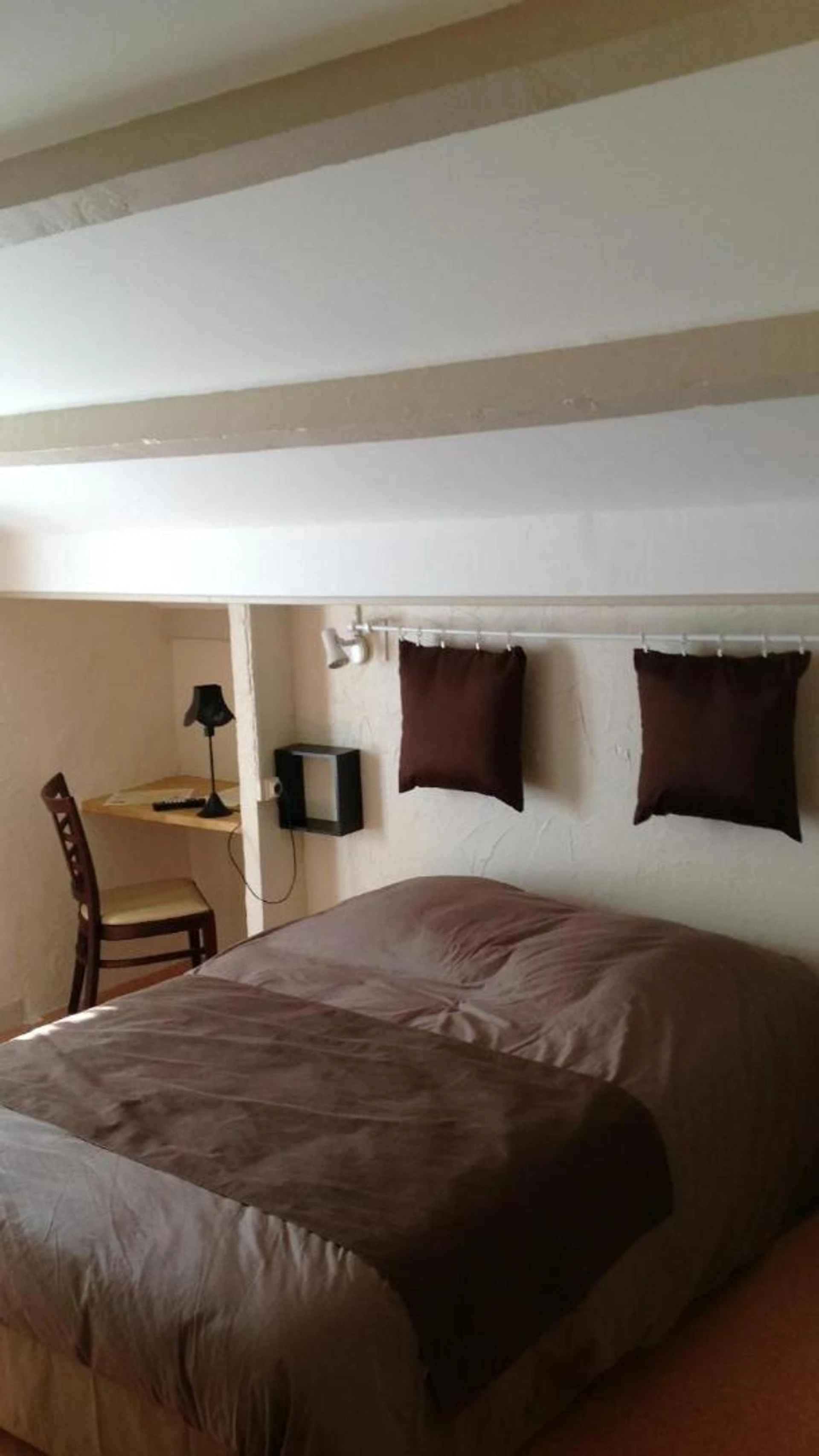 Chambre disponible pour un séminaire d'entreprise à Hôtel Restaurant Les oliviers - Nyons